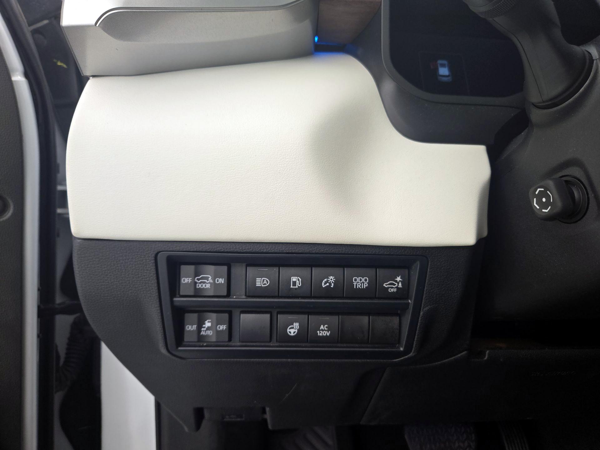 Thumbnail: 2024 Toyota Sequoia - 13