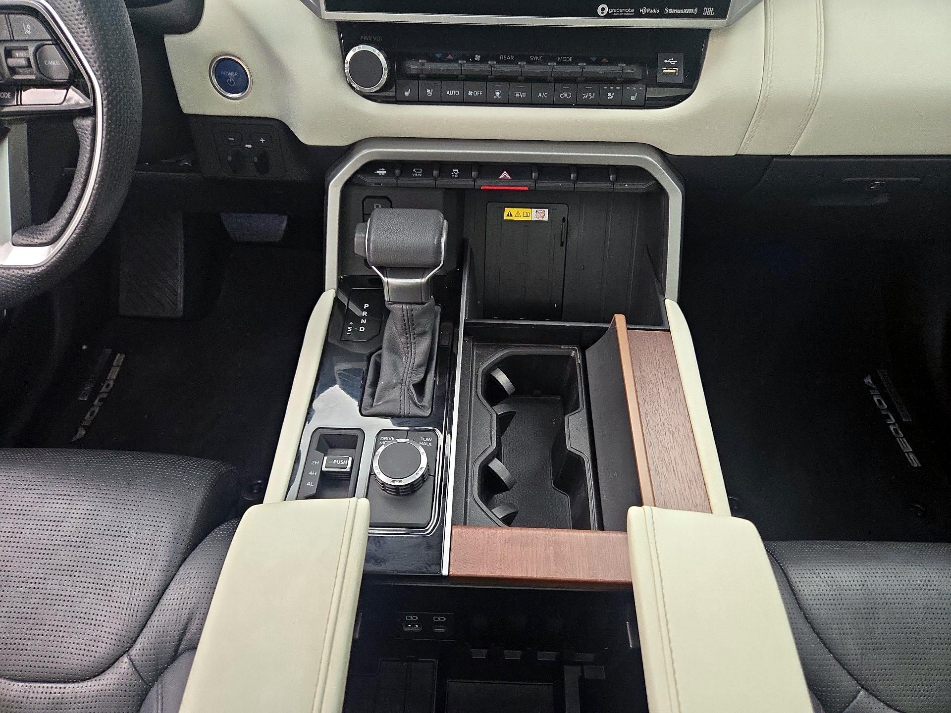 Thumbnail: 2024 Toyota Sequoia - 17