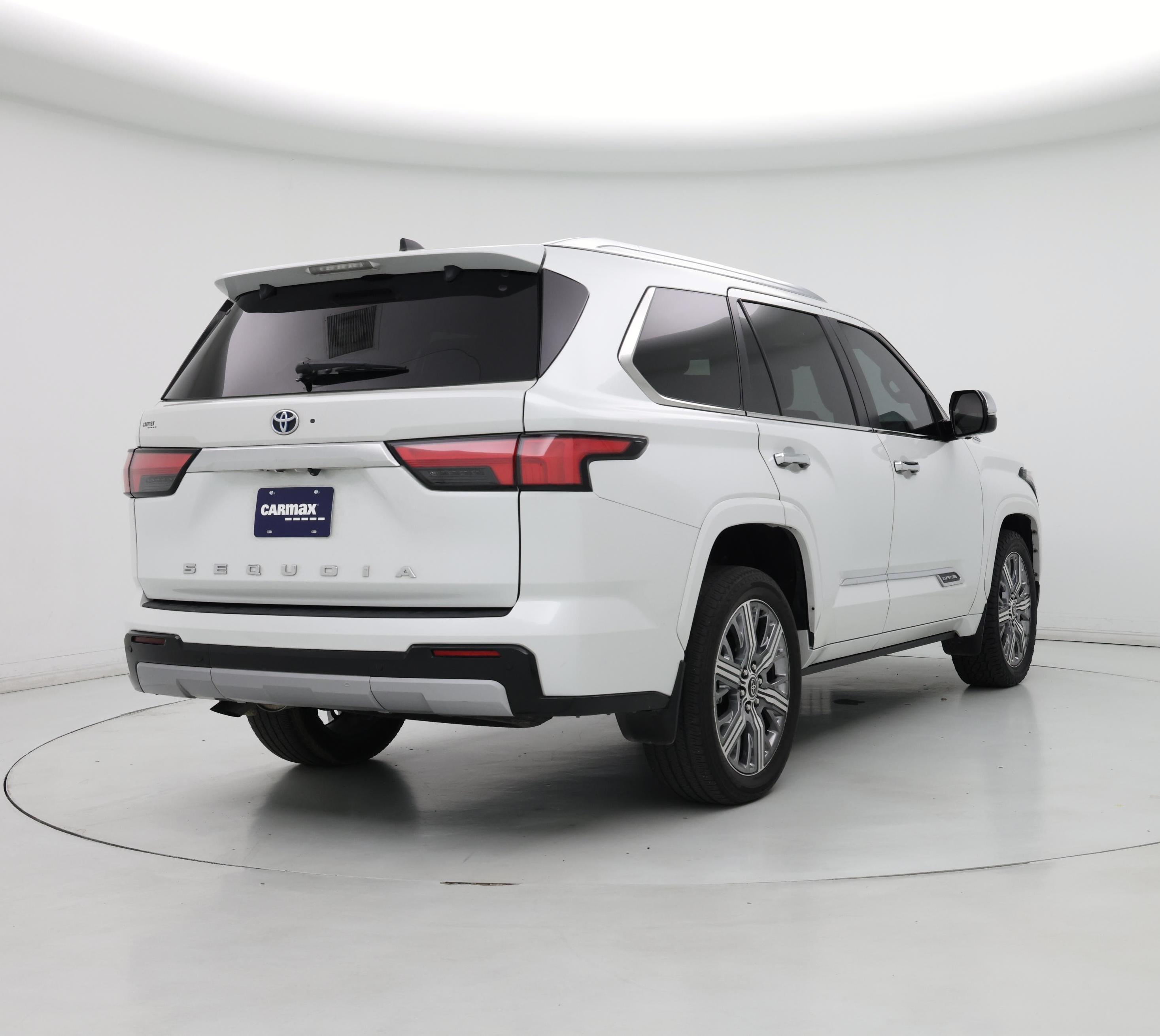 Thumbnail: 2024 Toyota Sequoia - 8