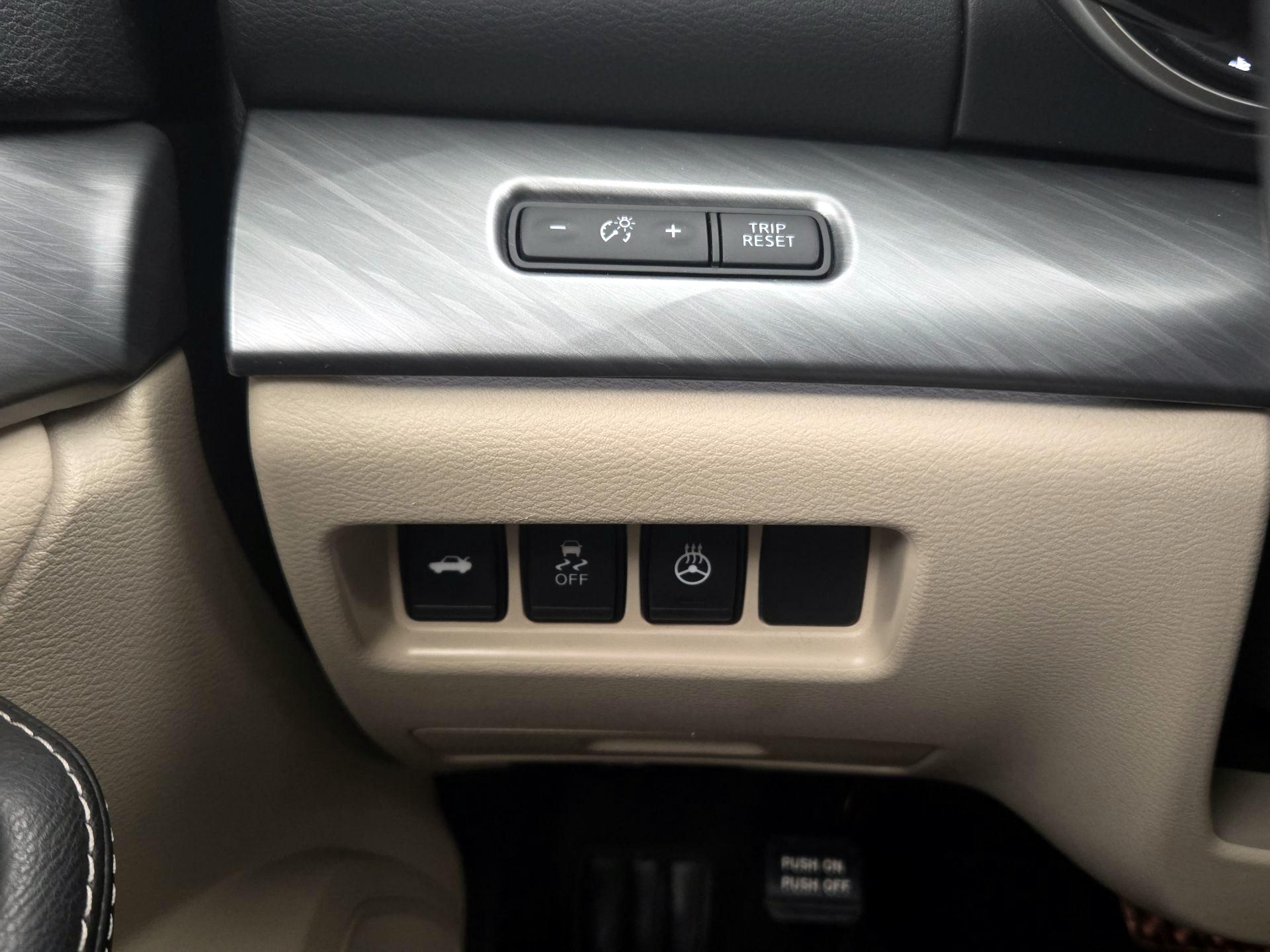 Thumbnail: 2018 Nissan Maxima - 13