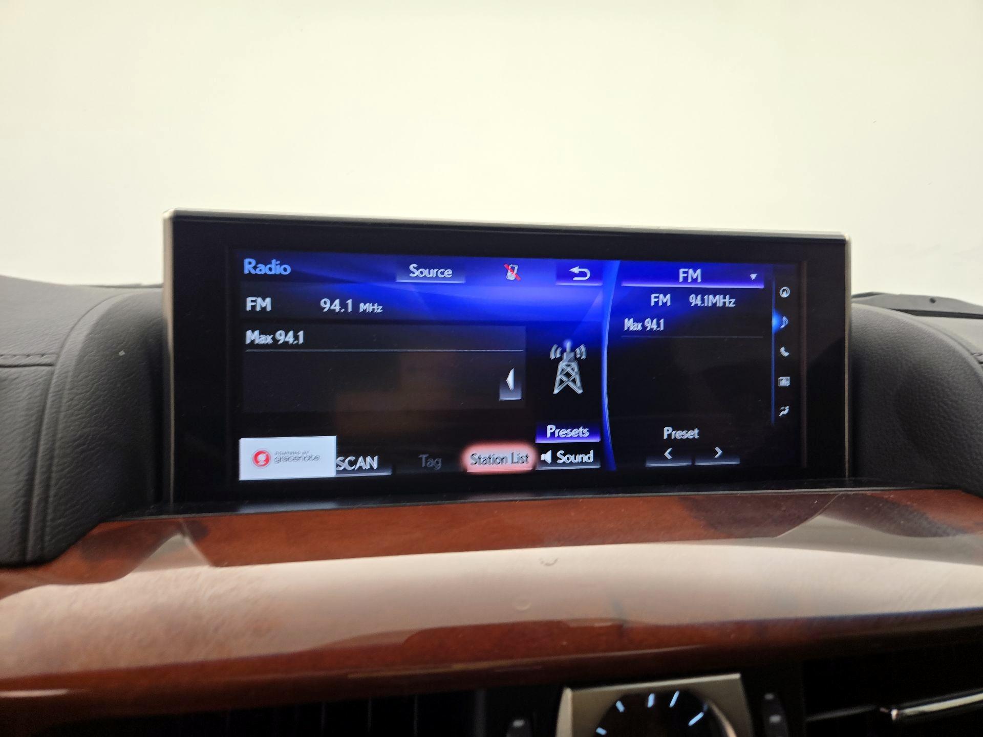 Thumbnail: 2019 Lexus LX - 16