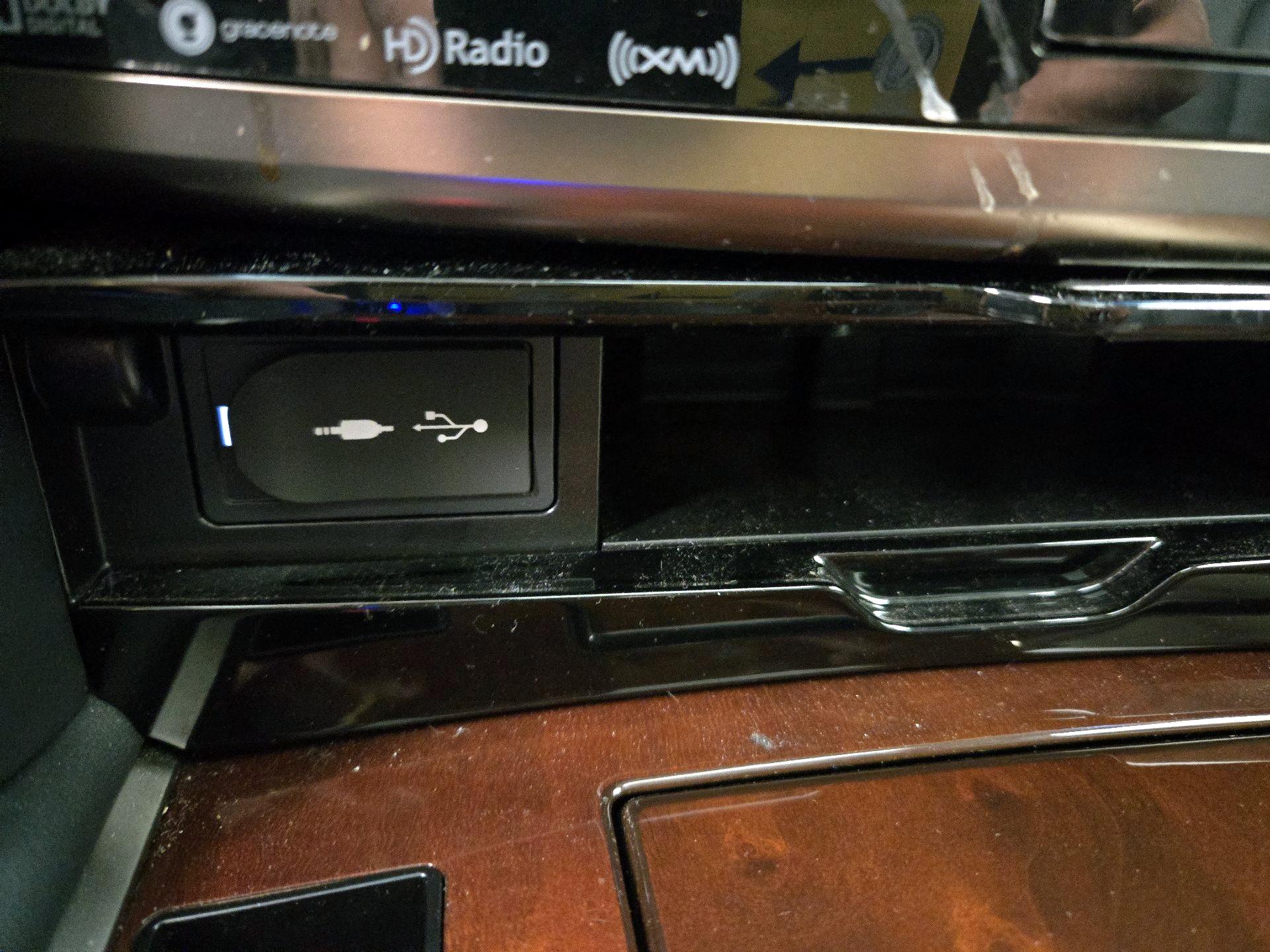 Thumbnail: 2019 Lexus LX - 19