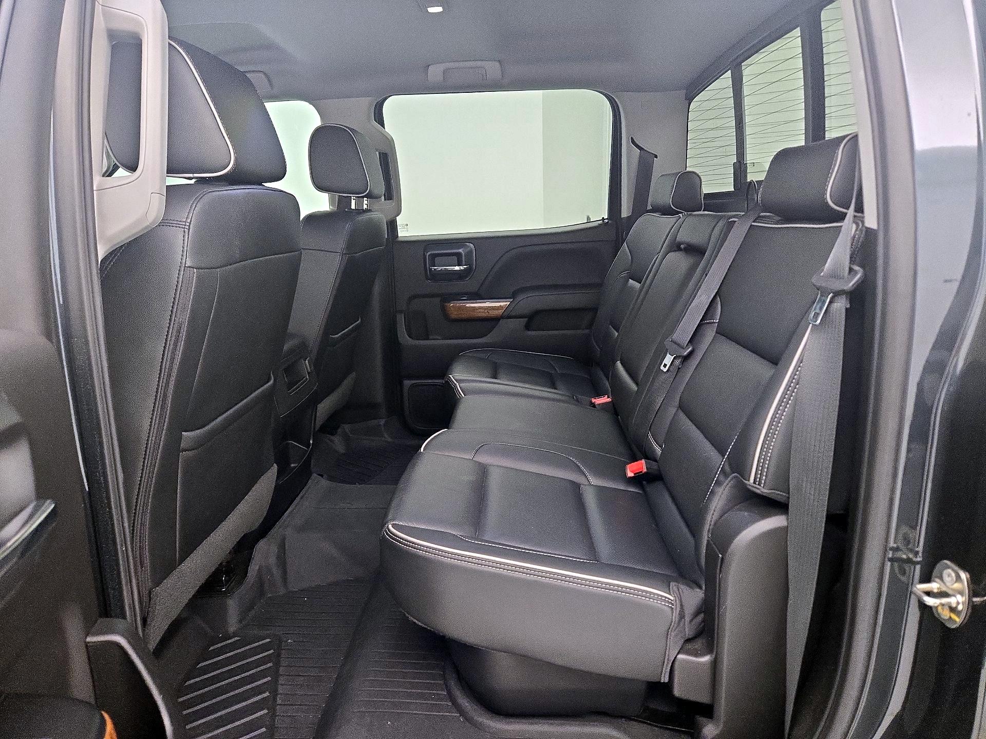 Thumbnail: 2018 Chevrolet Silverado 3500 - 20