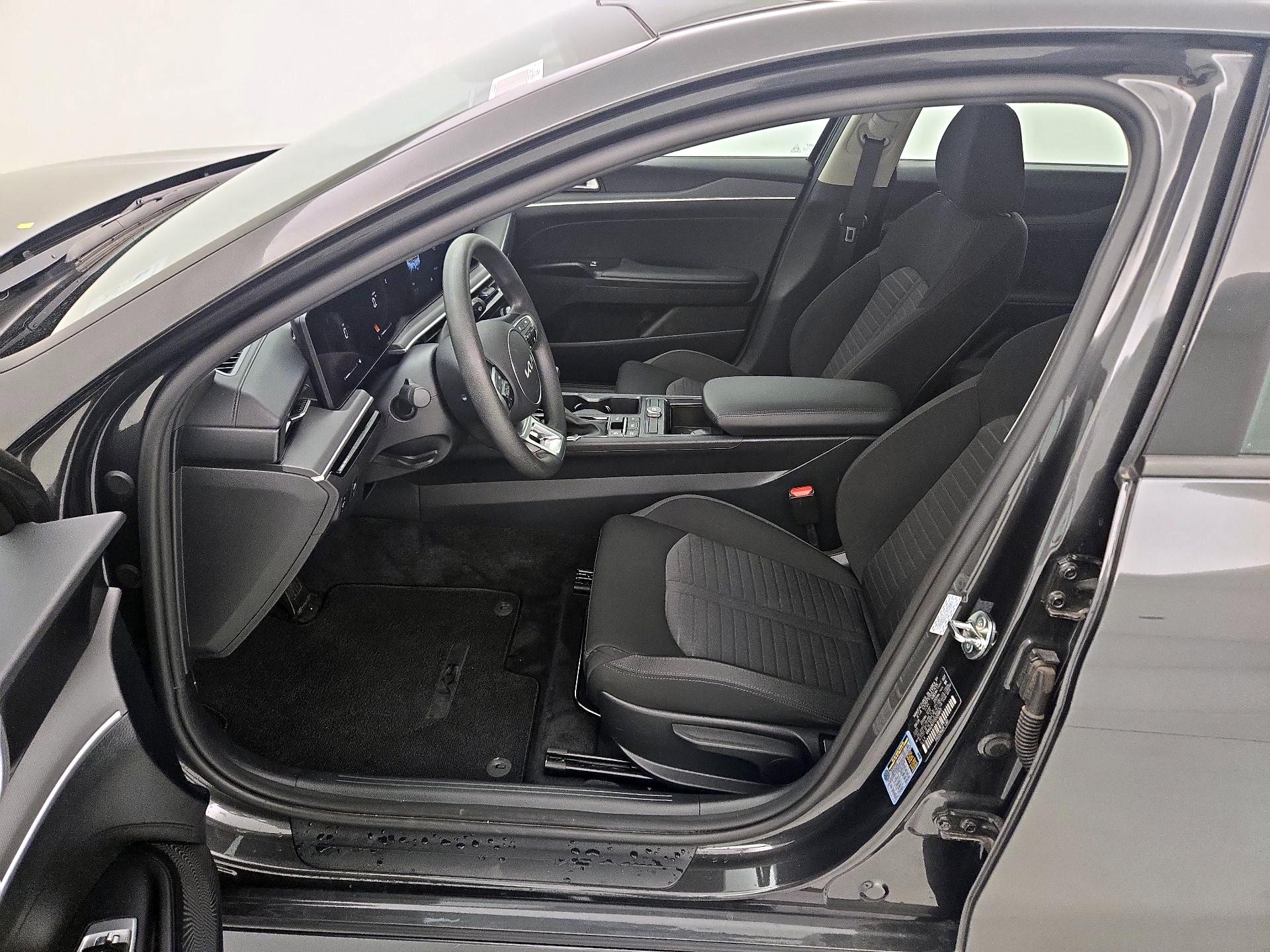 Thumbnail: 2025 Kia K5 - 11