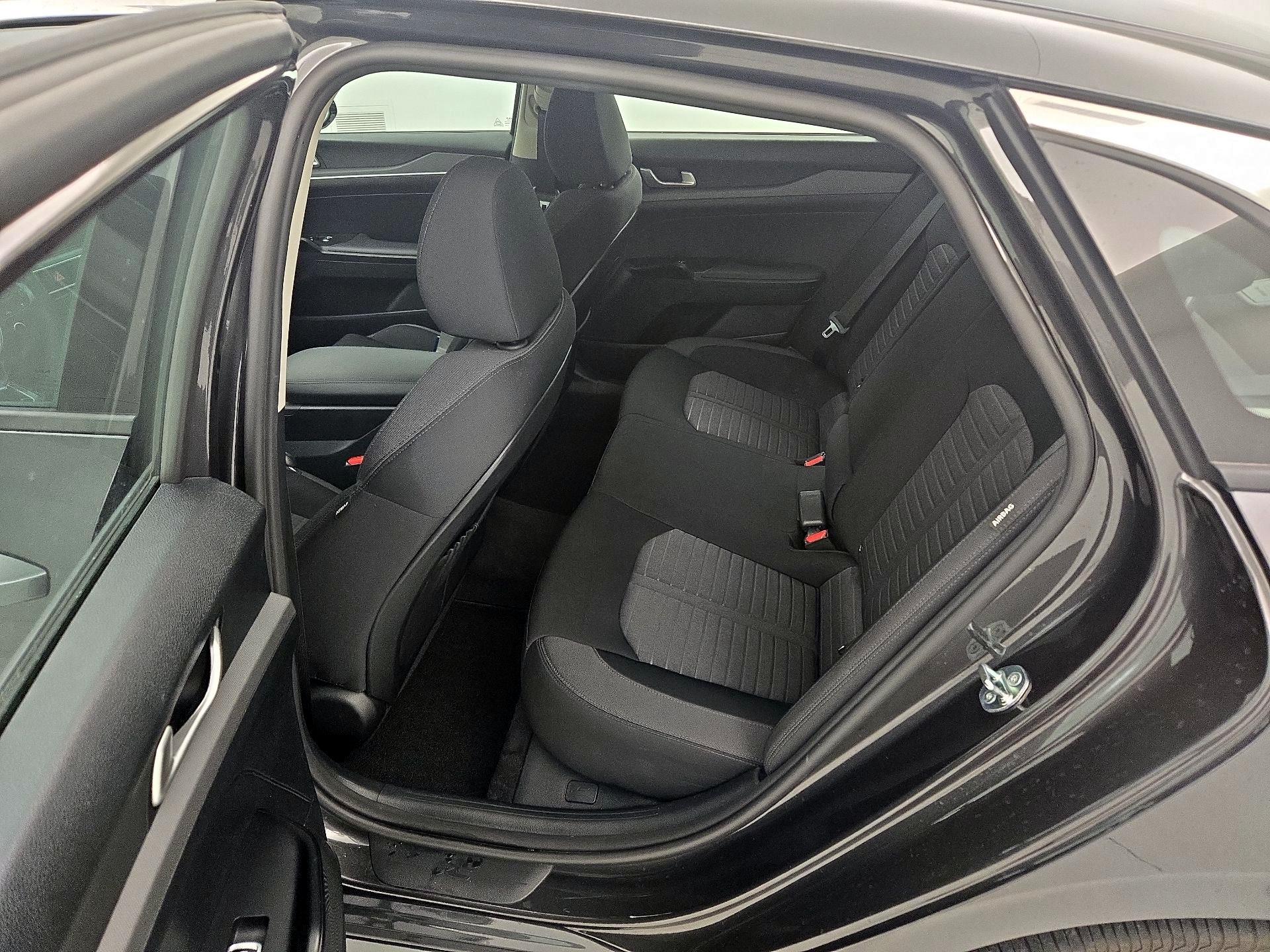 Thumbnail: 2025 Kia K5 - 19