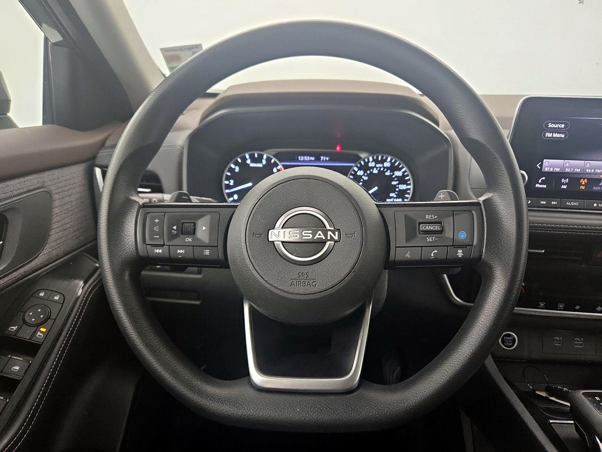 Thumbnail: 2022 Nissan Rogue - 10