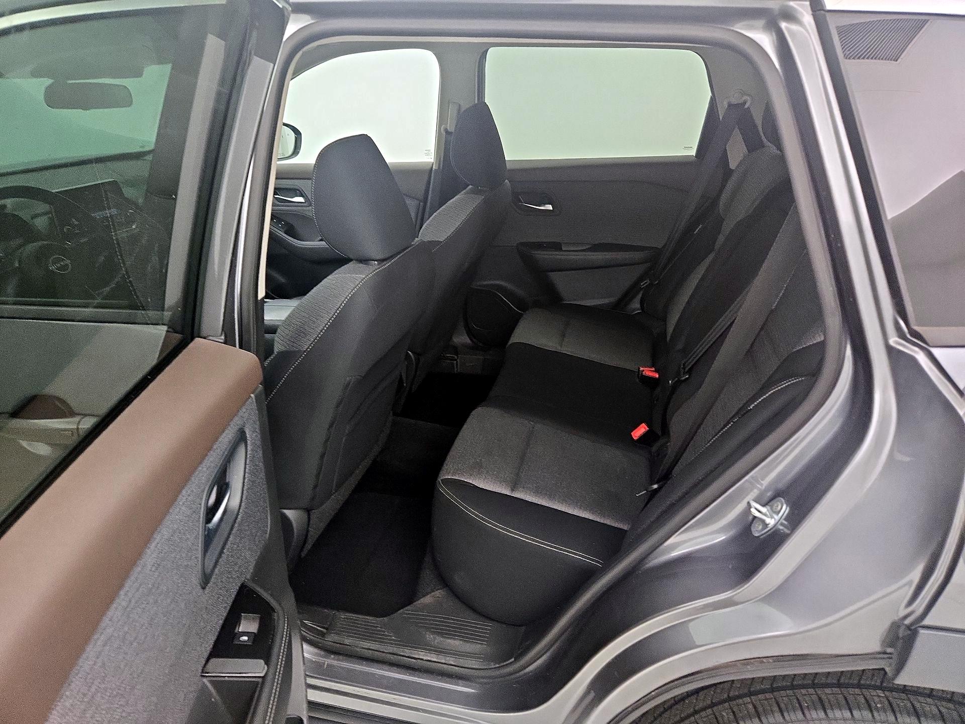 Thumbnail: 2022 Nissan Rogue - 19