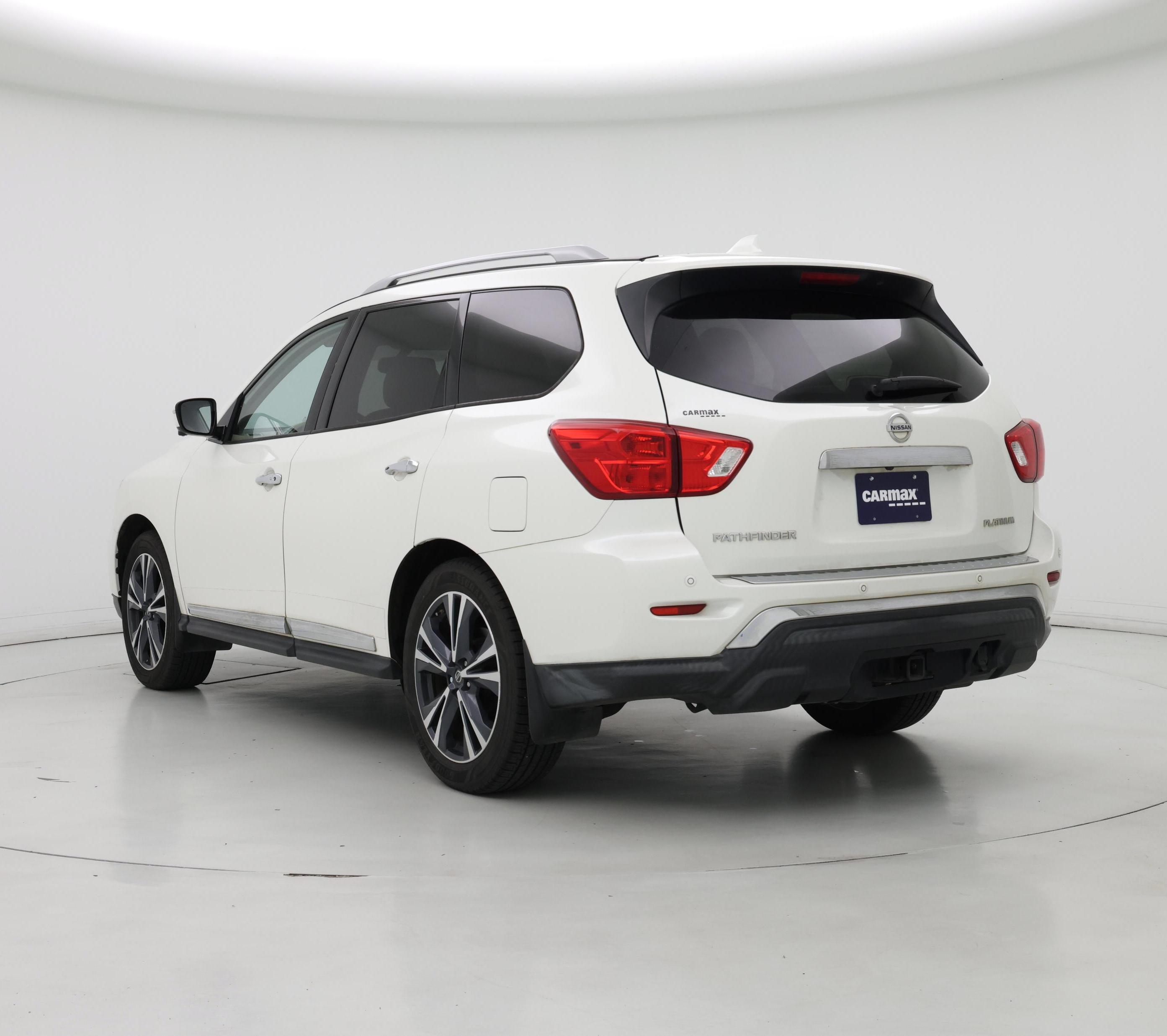 Thumbnail: 2019 Nissan Pathfinder - 2