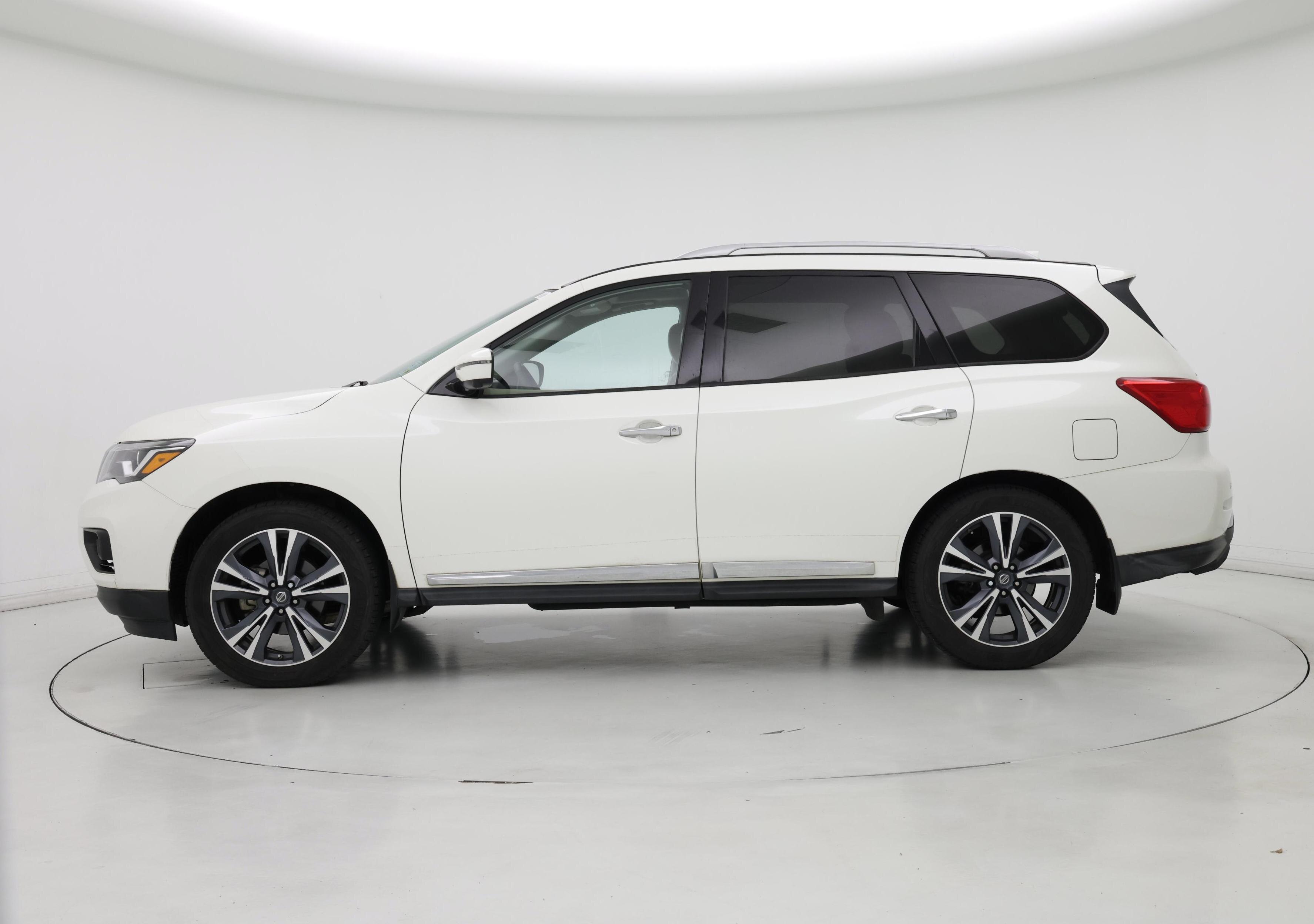 Thumbnail: 2019 Nissan Pathfinder - 3