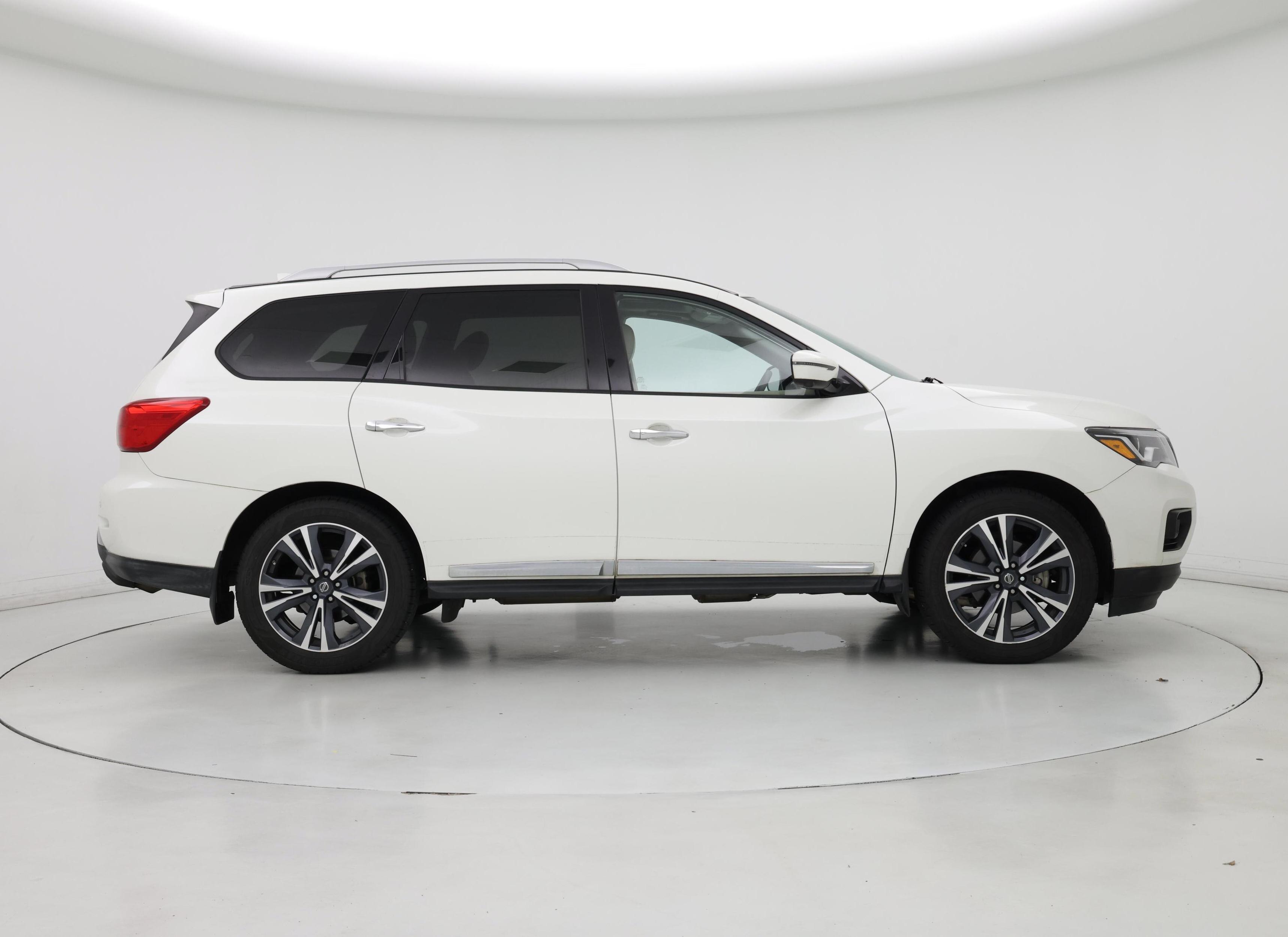 Thumbnail: 2019 Nissan Pathfinder - 7