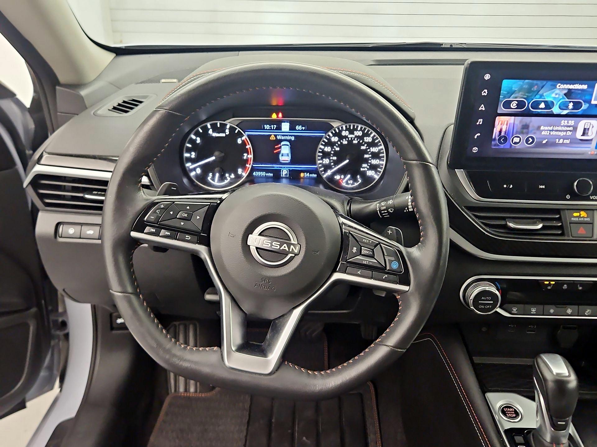 Thumbnail: 2023 Nissan Altima - 10