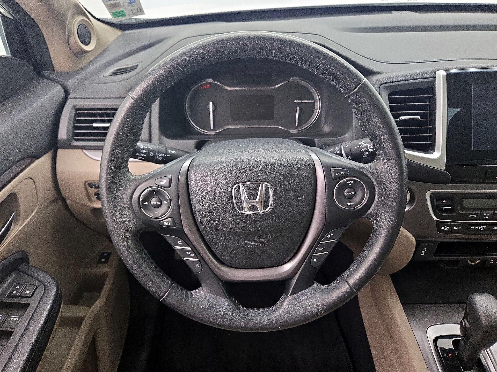 Thumbnail: 2016 Honda Pilot - 10