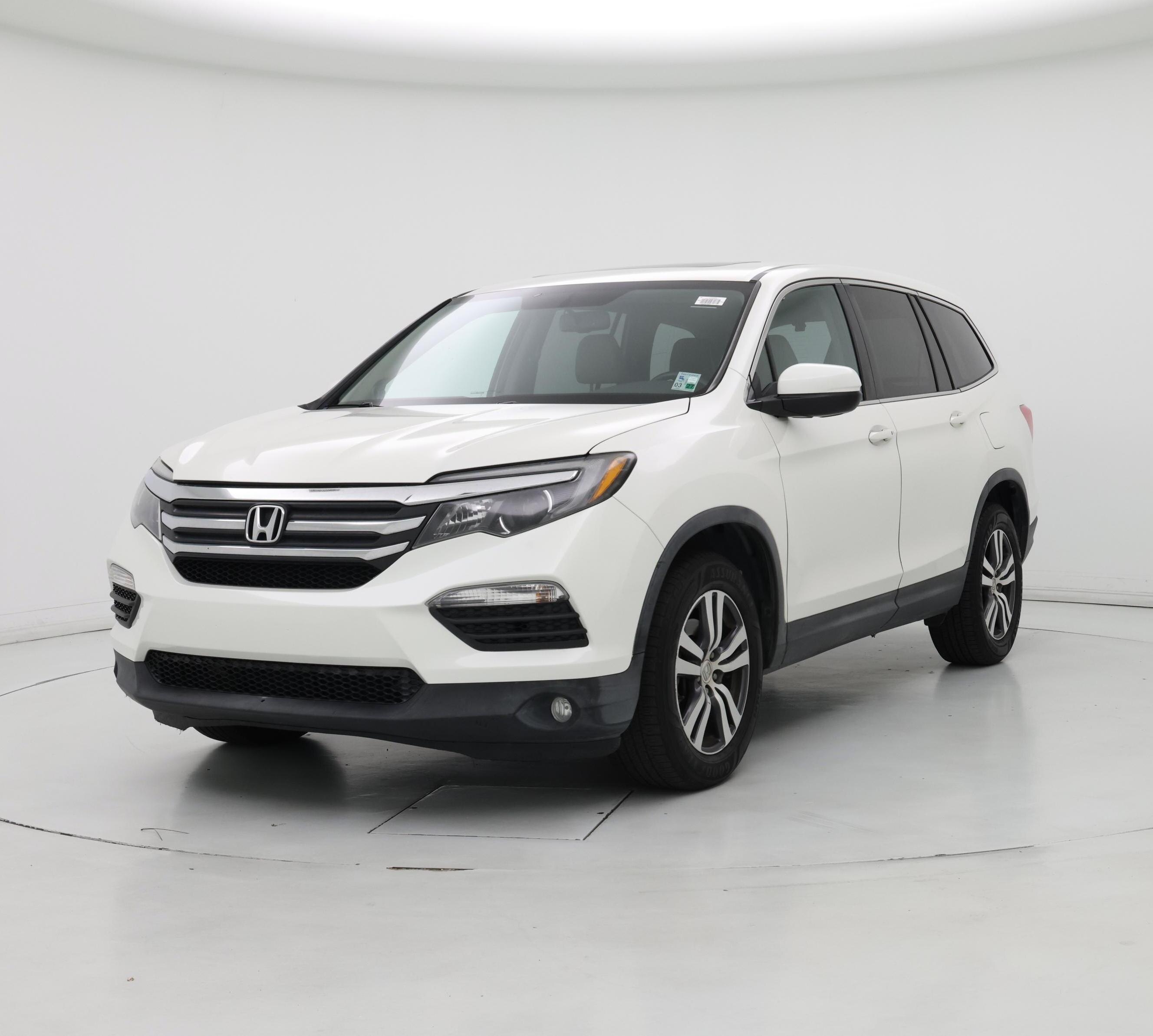Thumbnail: 2016 Honda Pilot - 4