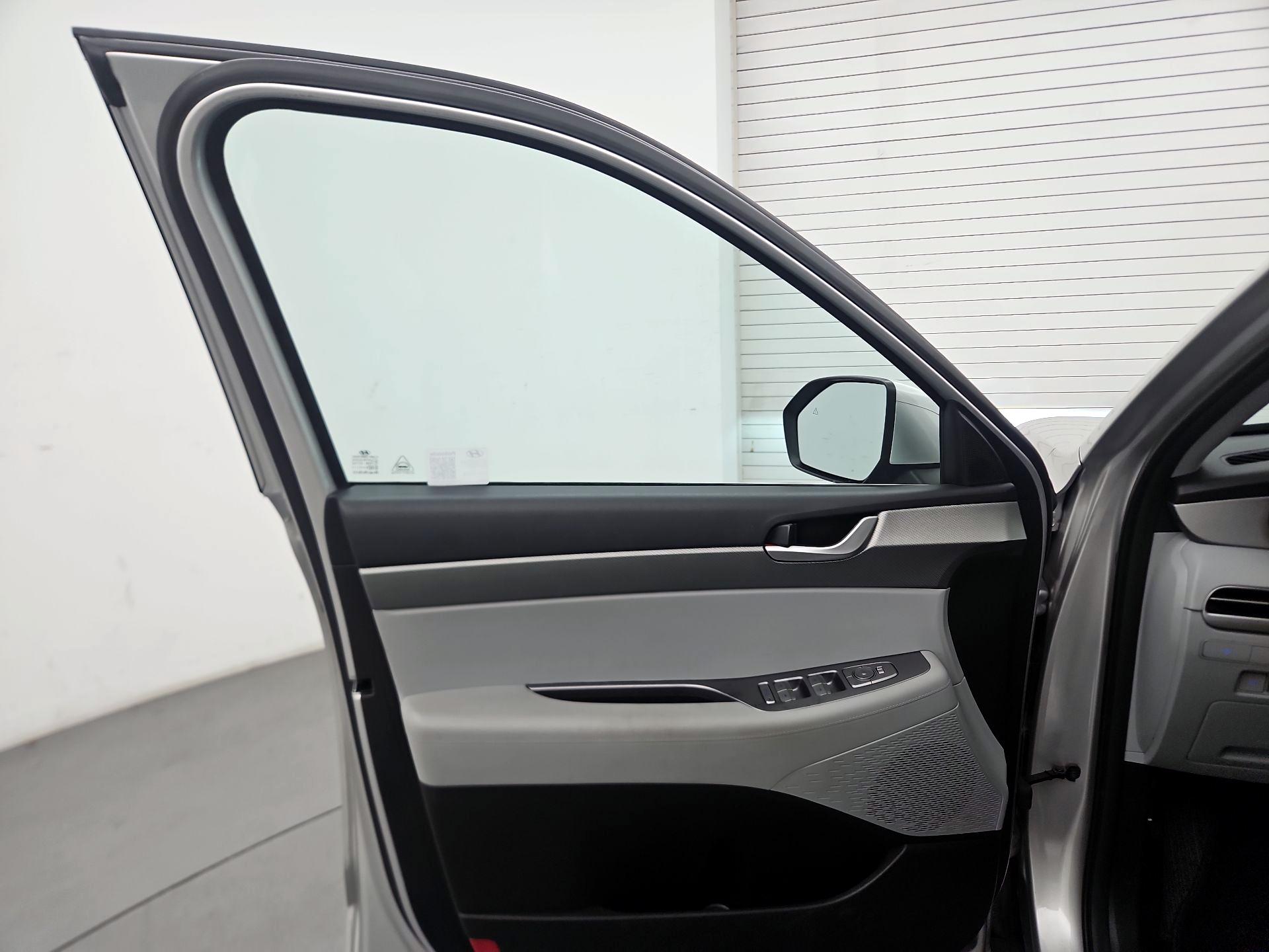 Thumbnail: 2025 Hyundai Palisade - 12