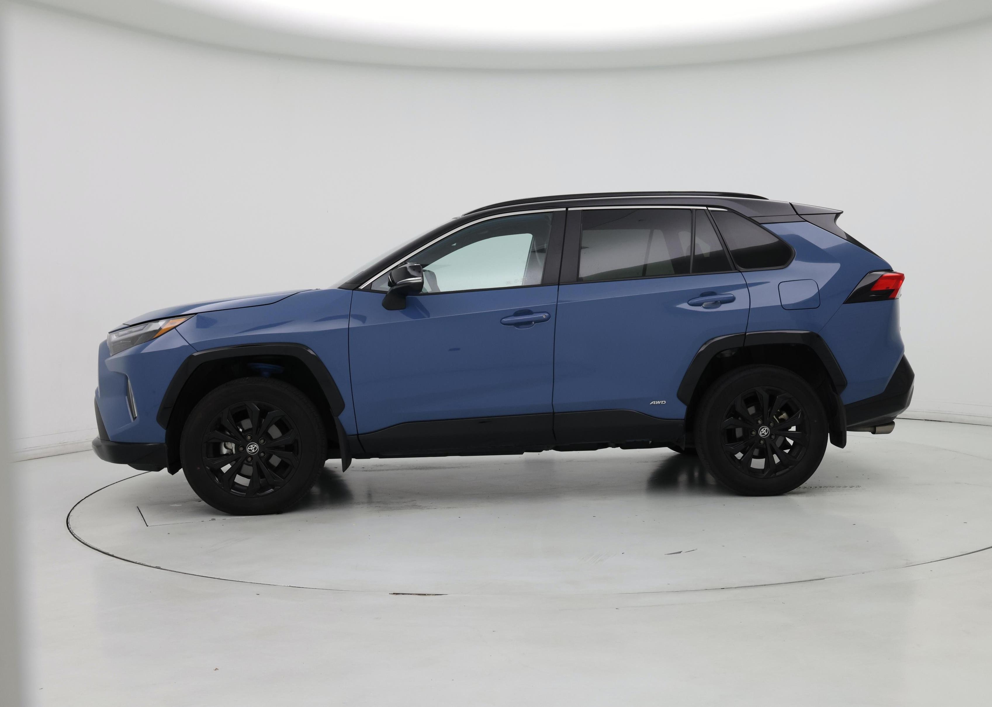 Thumbnail: 2025 Toyota RAV4 - 3