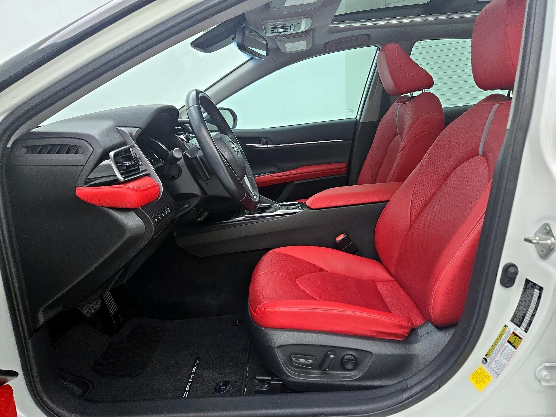 Thumbnail: 2020 Toyota Camry - 11