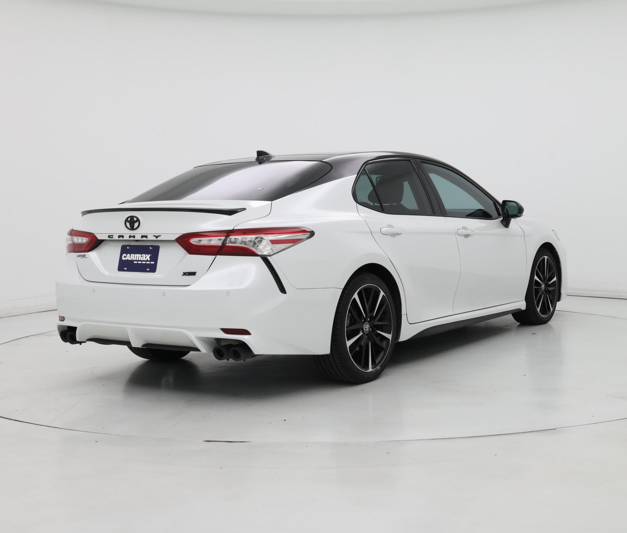 Thumbnail: 2020 Toyota Camry - 8