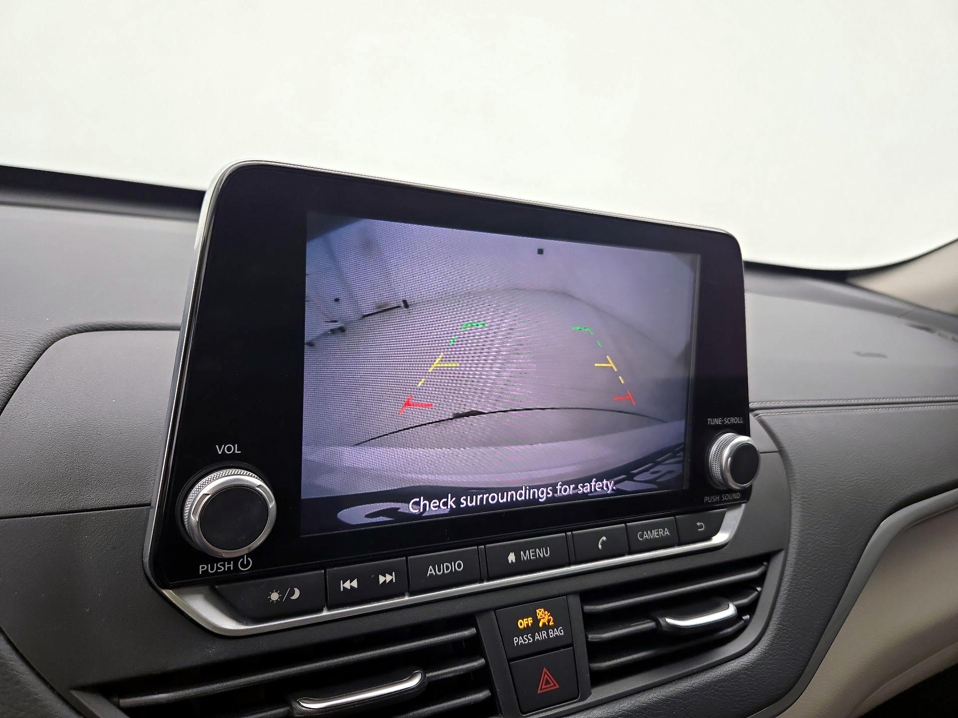 Thumbnail: 2020 Nissan Altima - 14