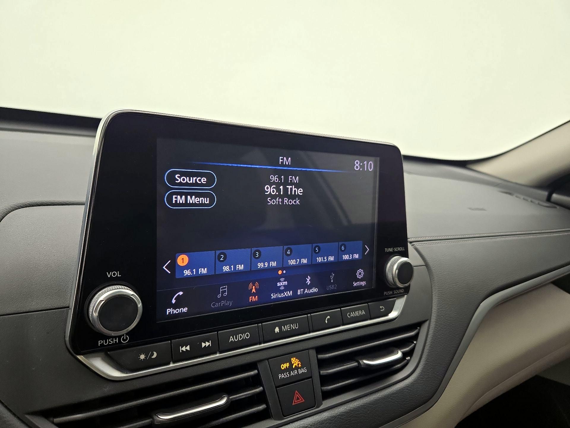 Thumbnail: 2020 Nissan Altima - 15