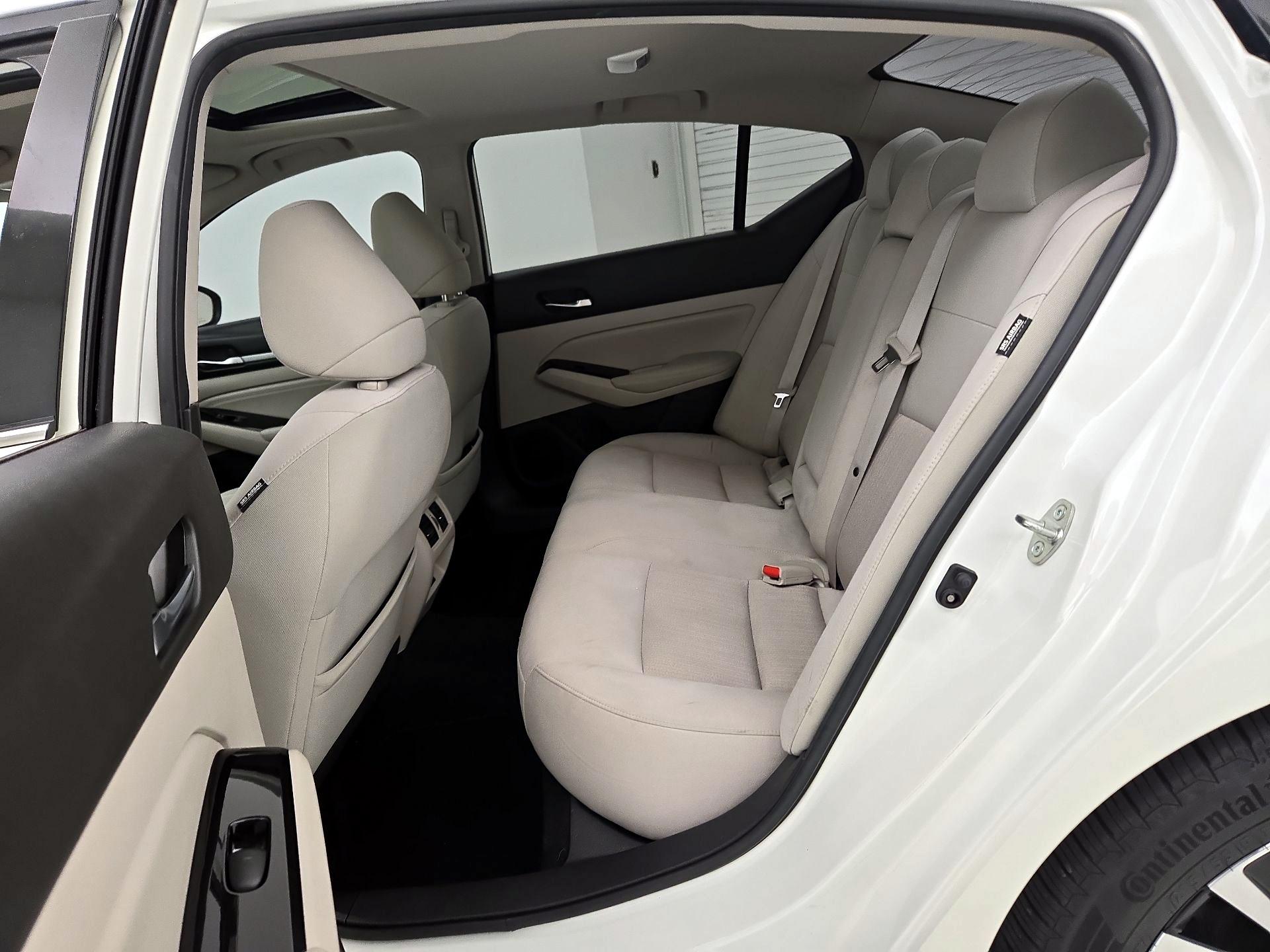 Thumbnail: 2020 Nissan Altima - 20