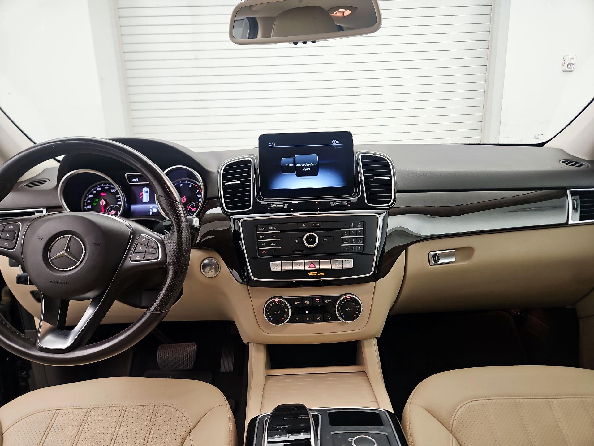 Thumbnail: 2018 Mercedes-Benz GLE - 9