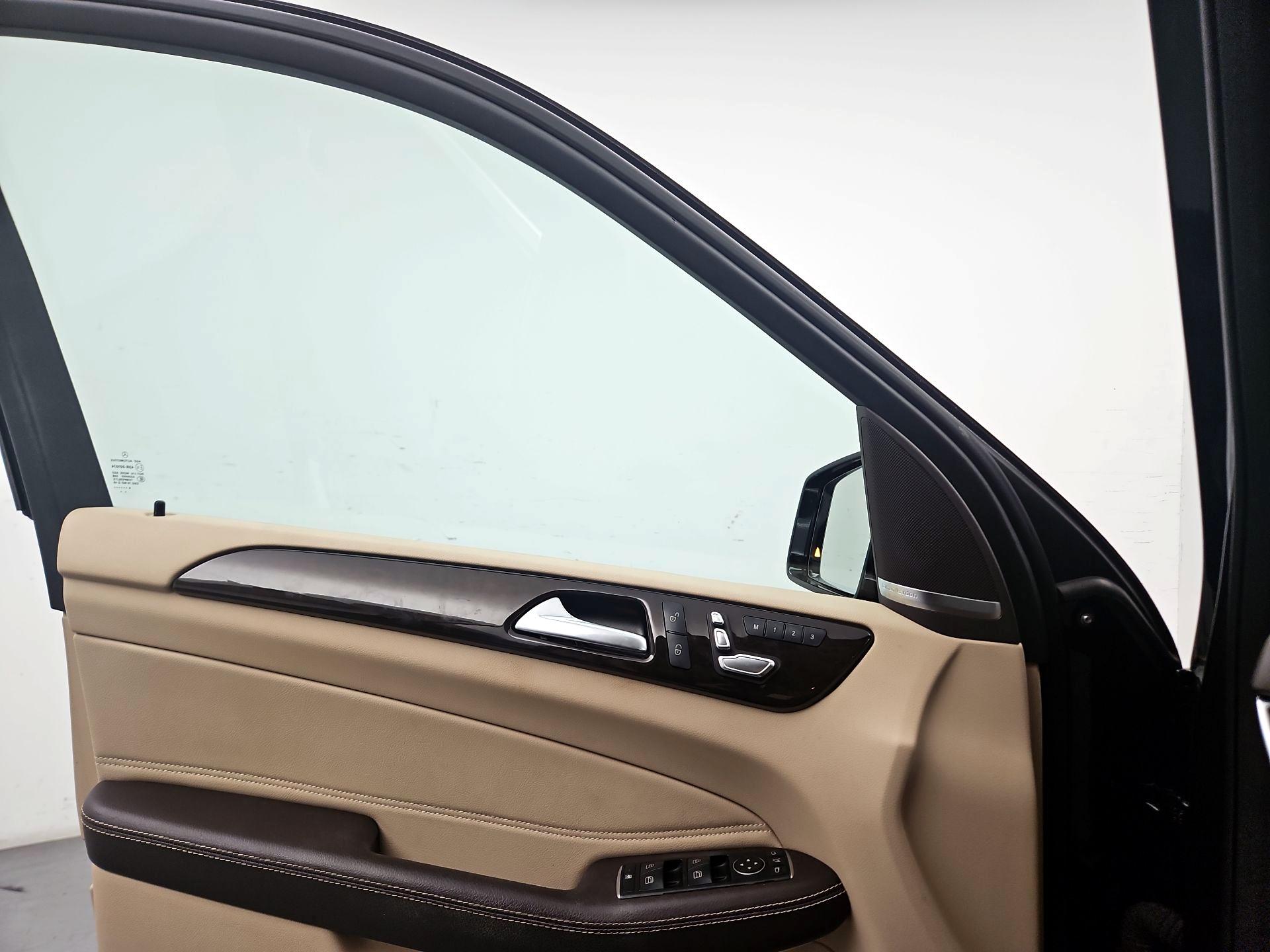 Thumbnail: 2018 Mercedes-Benz GLE - 12