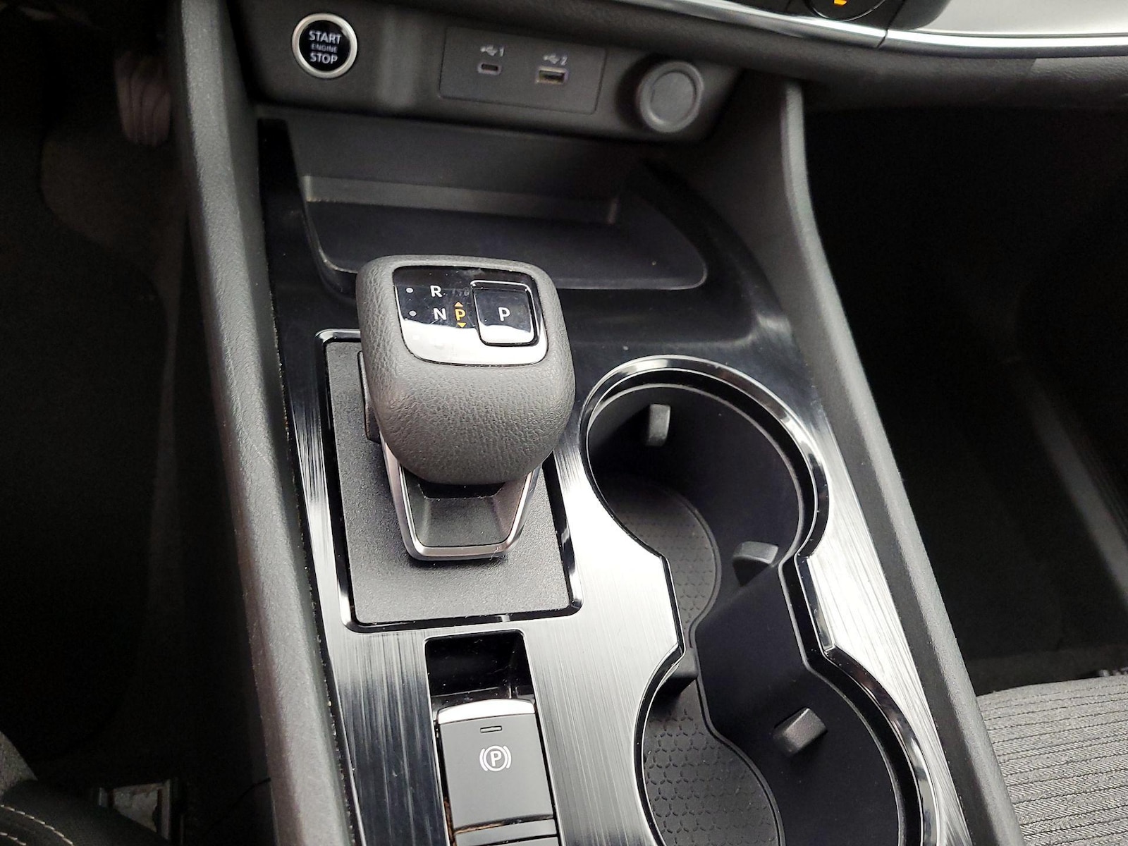 2023 Nissan Rogue SV - Photo 18