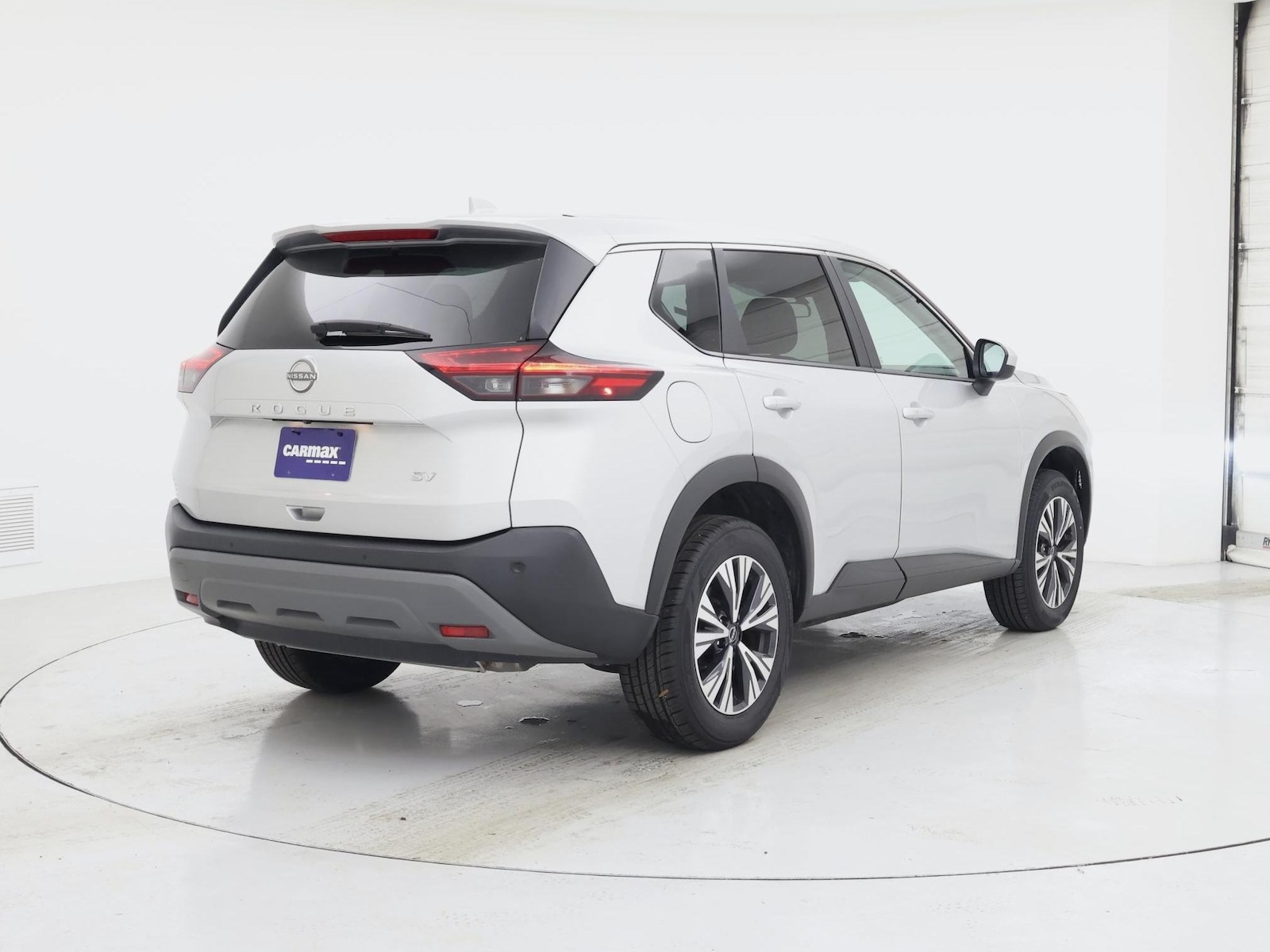 2023 Nissan Rogue SV - Photo 9