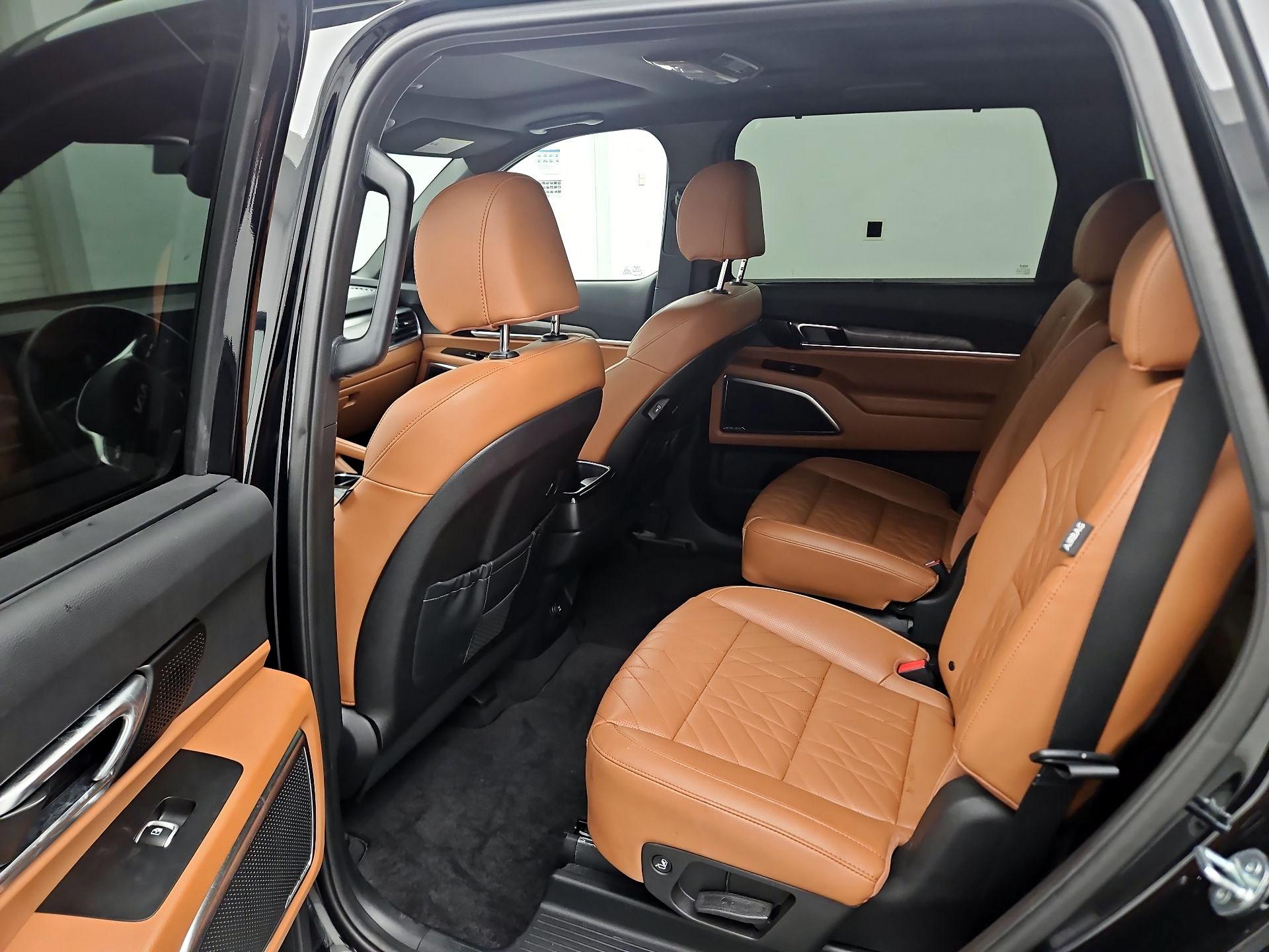 Thumbnail: 2024 Kia Telluride - 18