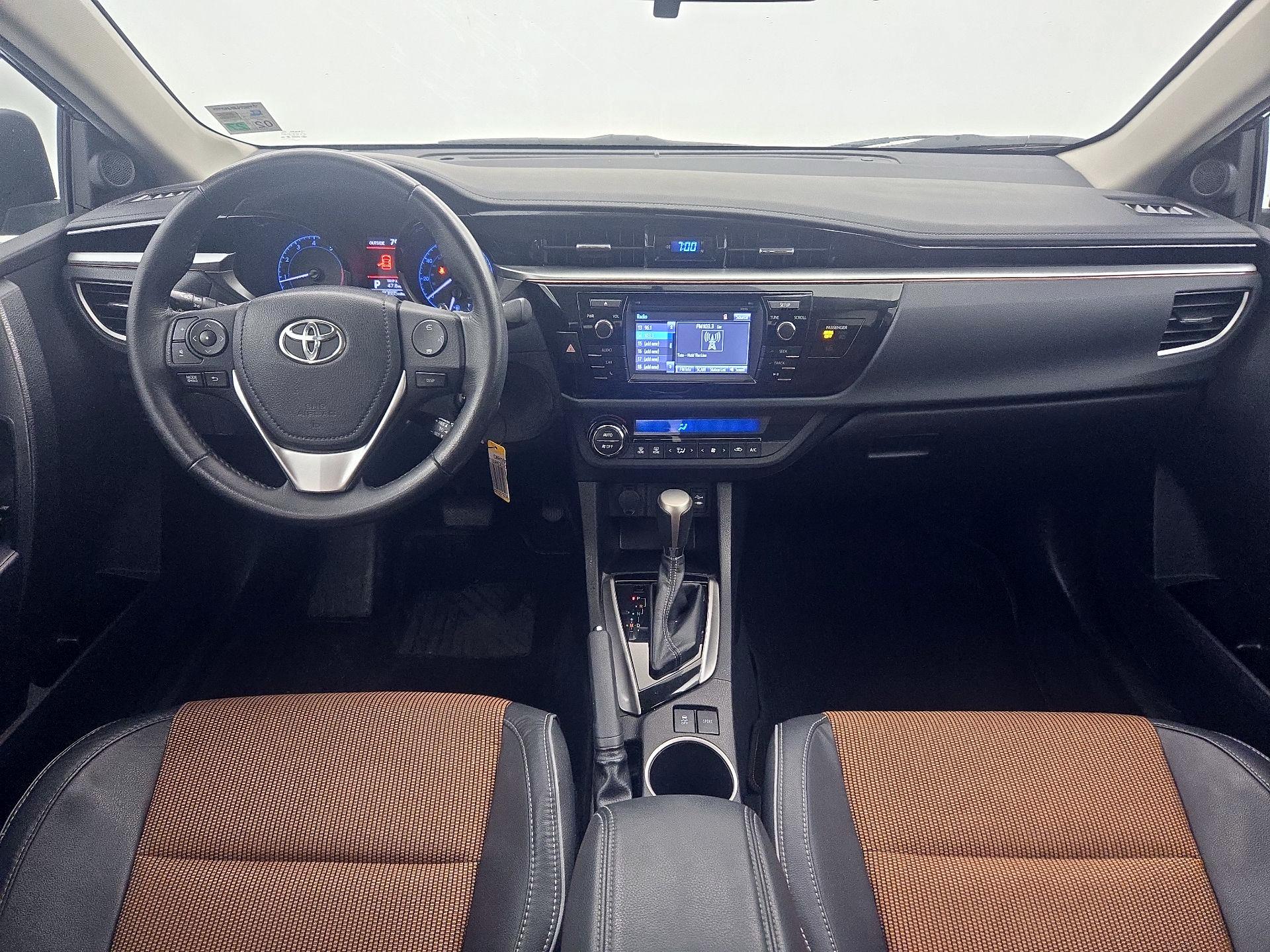 Thumbnail: 2014 Toyota Corolla - 9