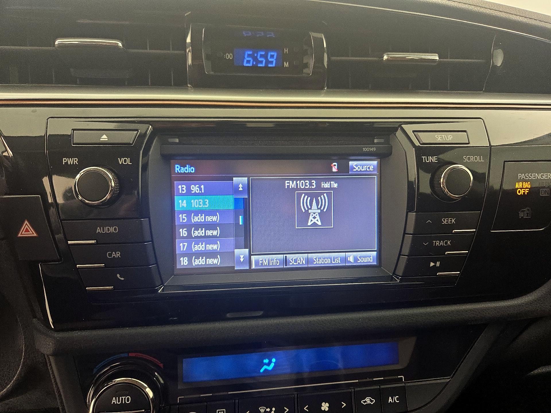 Thumbnail: 2014 Toyota Corolla - 15