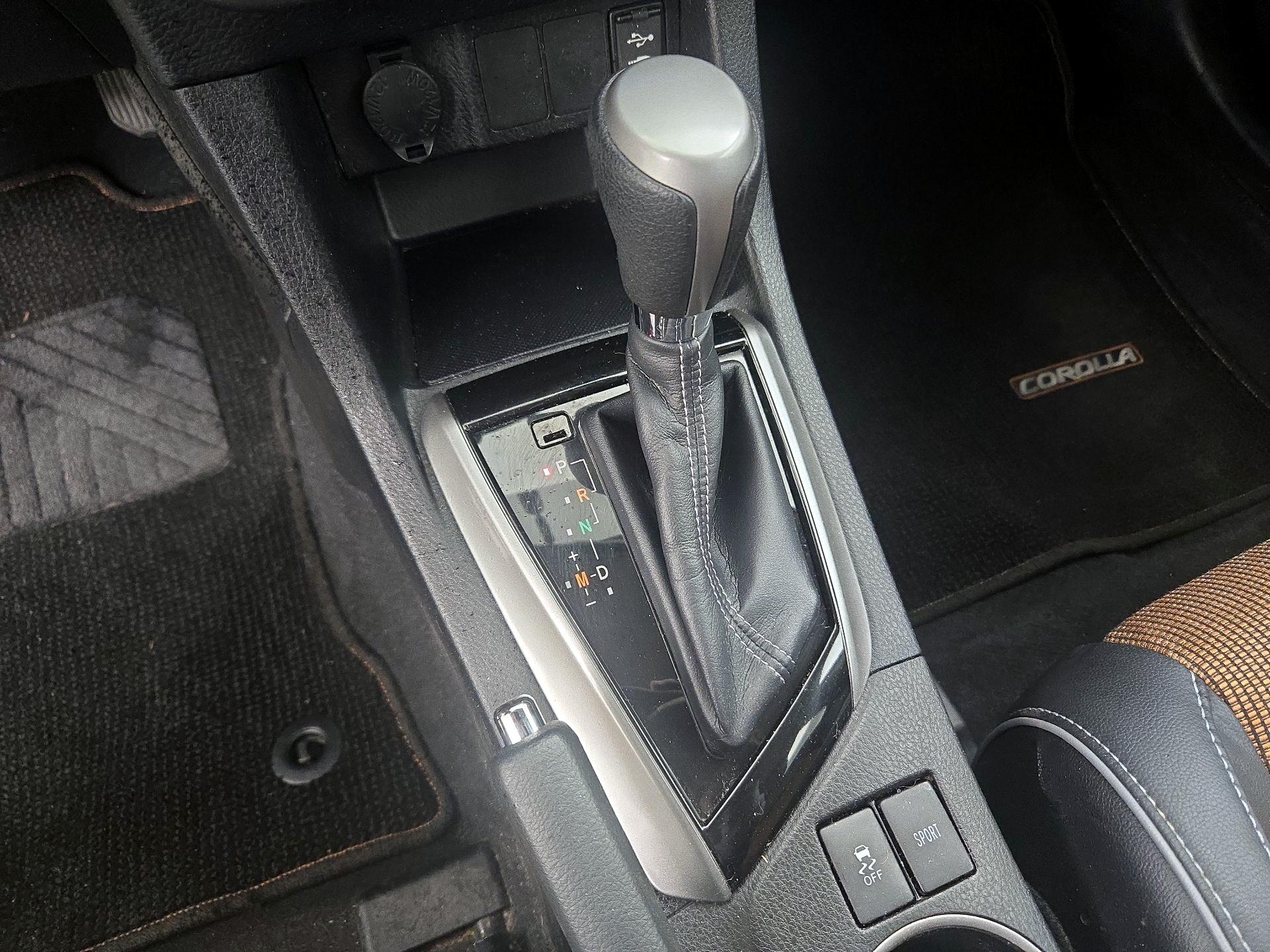 Thumbnail: 2014 Toyota Corolla - 17