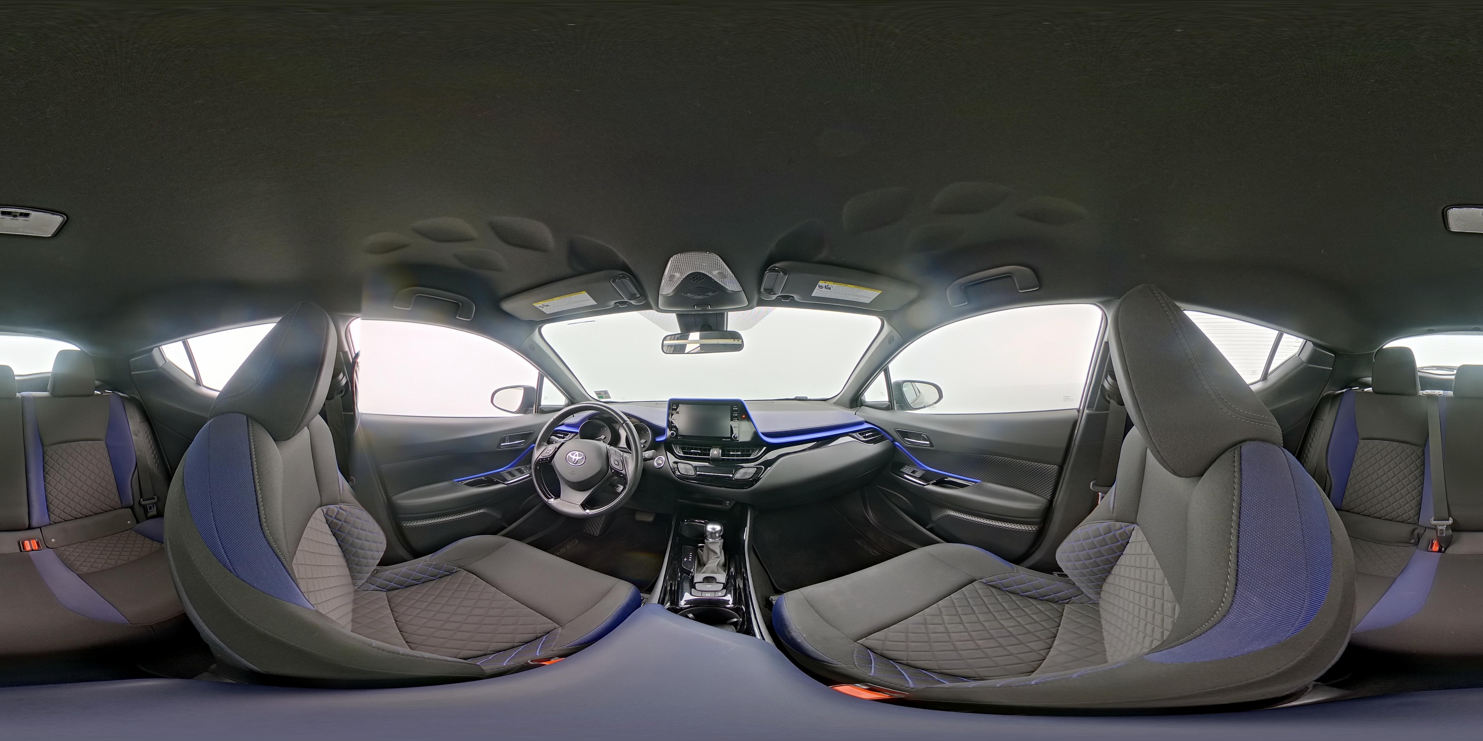 2022 Toyota C-HR XLE - Photo 24