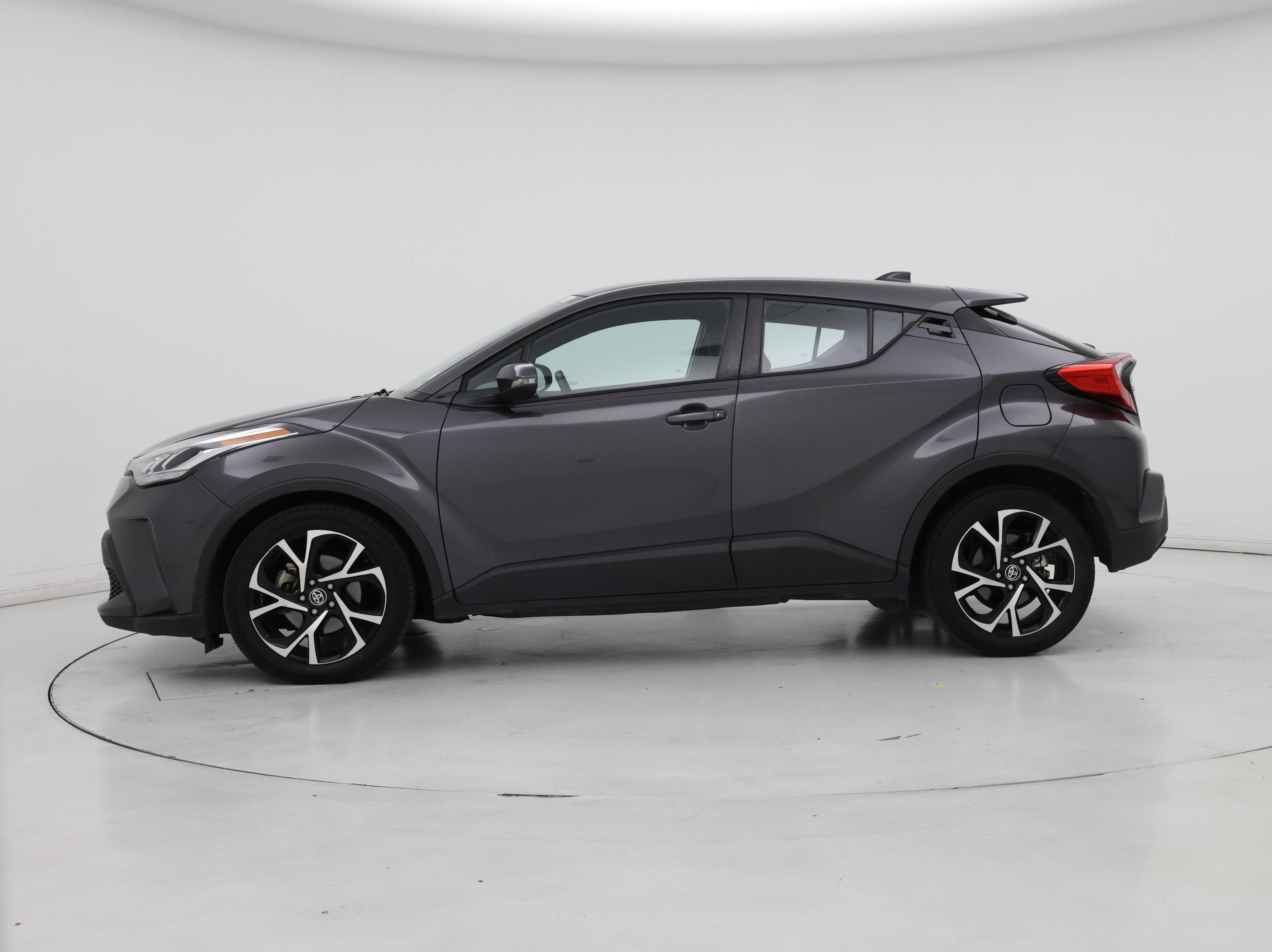 Thumbnail: 2022 Toyota C-HR - 3