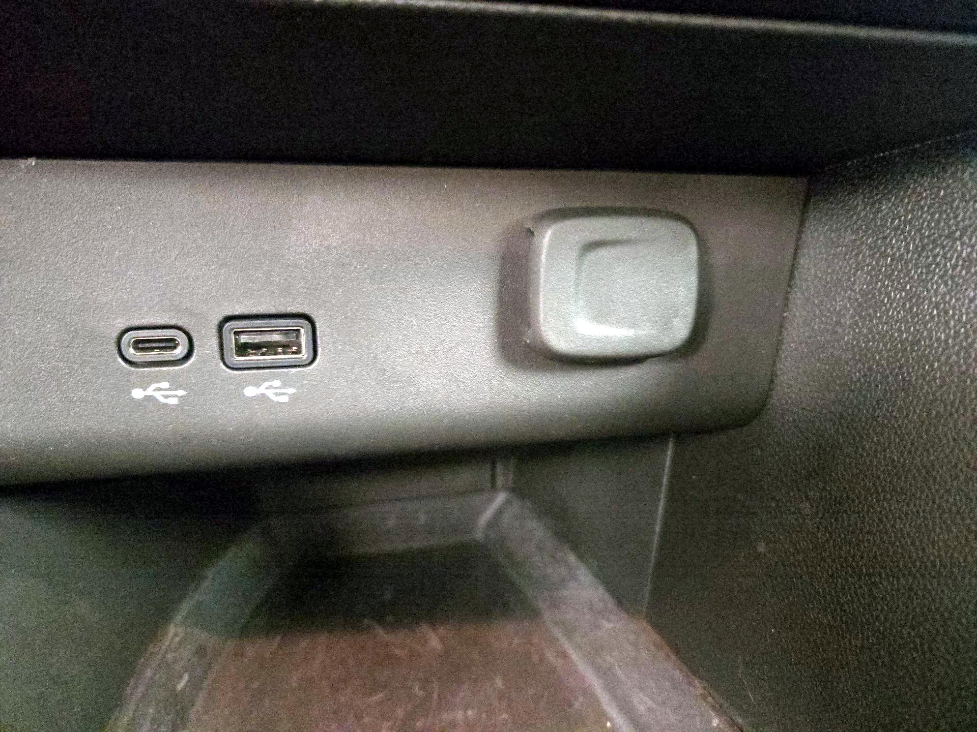 Thumbnail: 2024 Buick Encore GX - 18