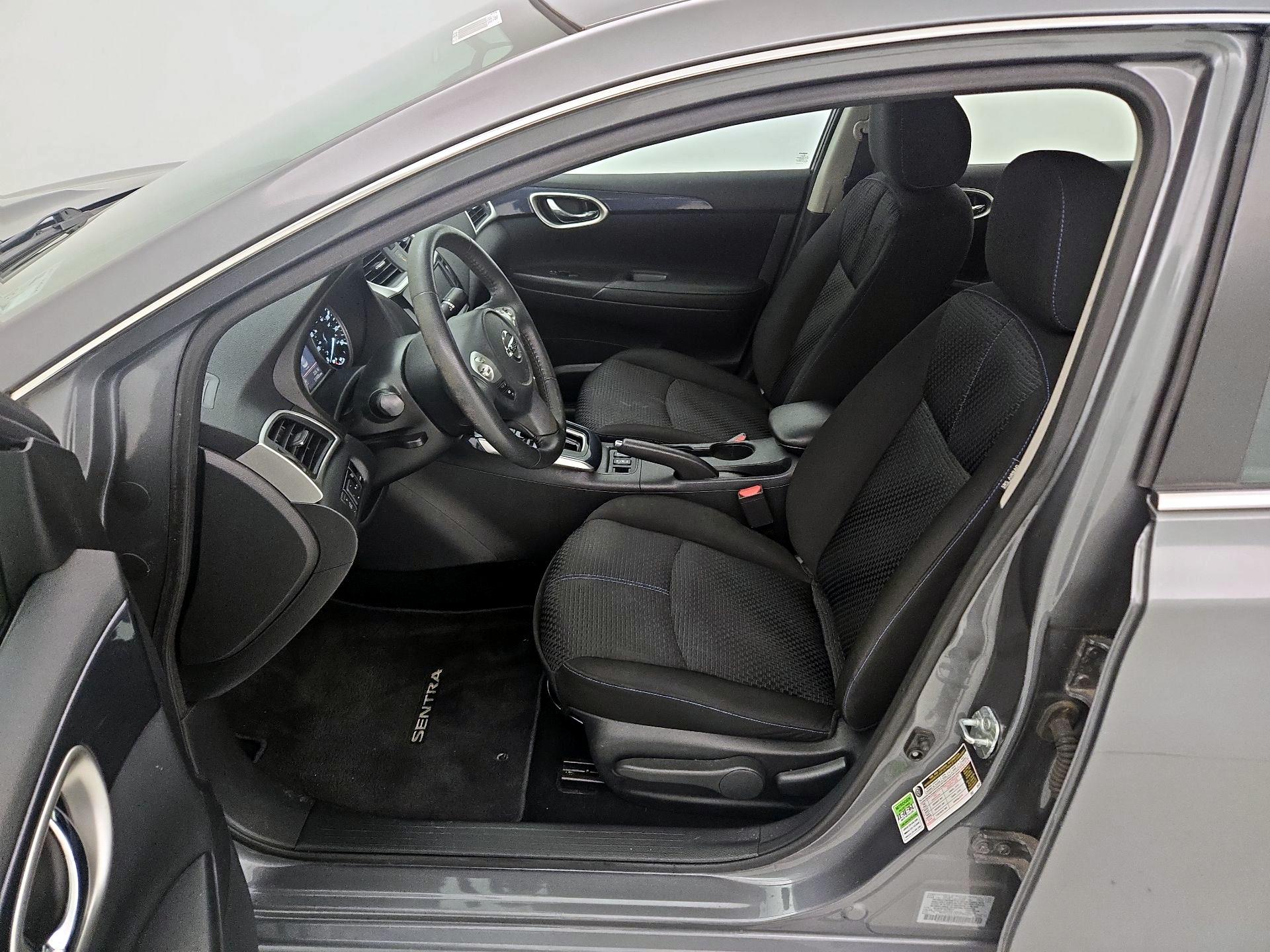 Thumbnail: 2019 Nissan Sentra - 11