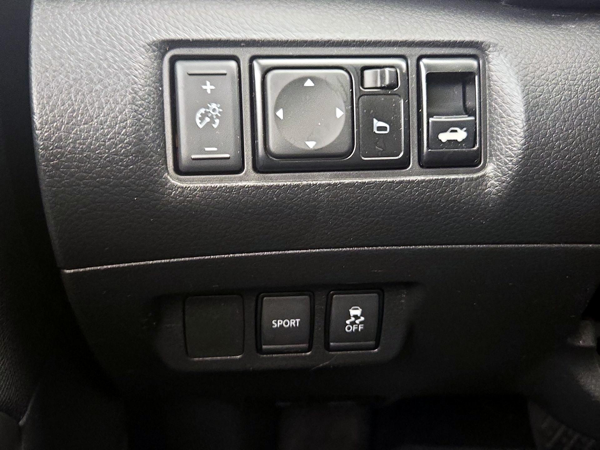 Thumbnail: 2019 Nissan Sentra - 13