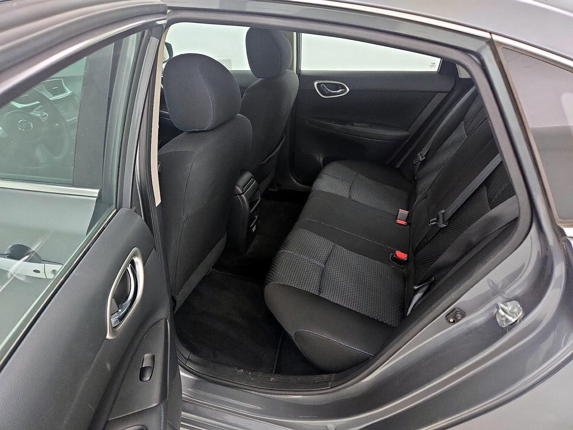 Thumbnail: 2019 Nissan Sentra - 19