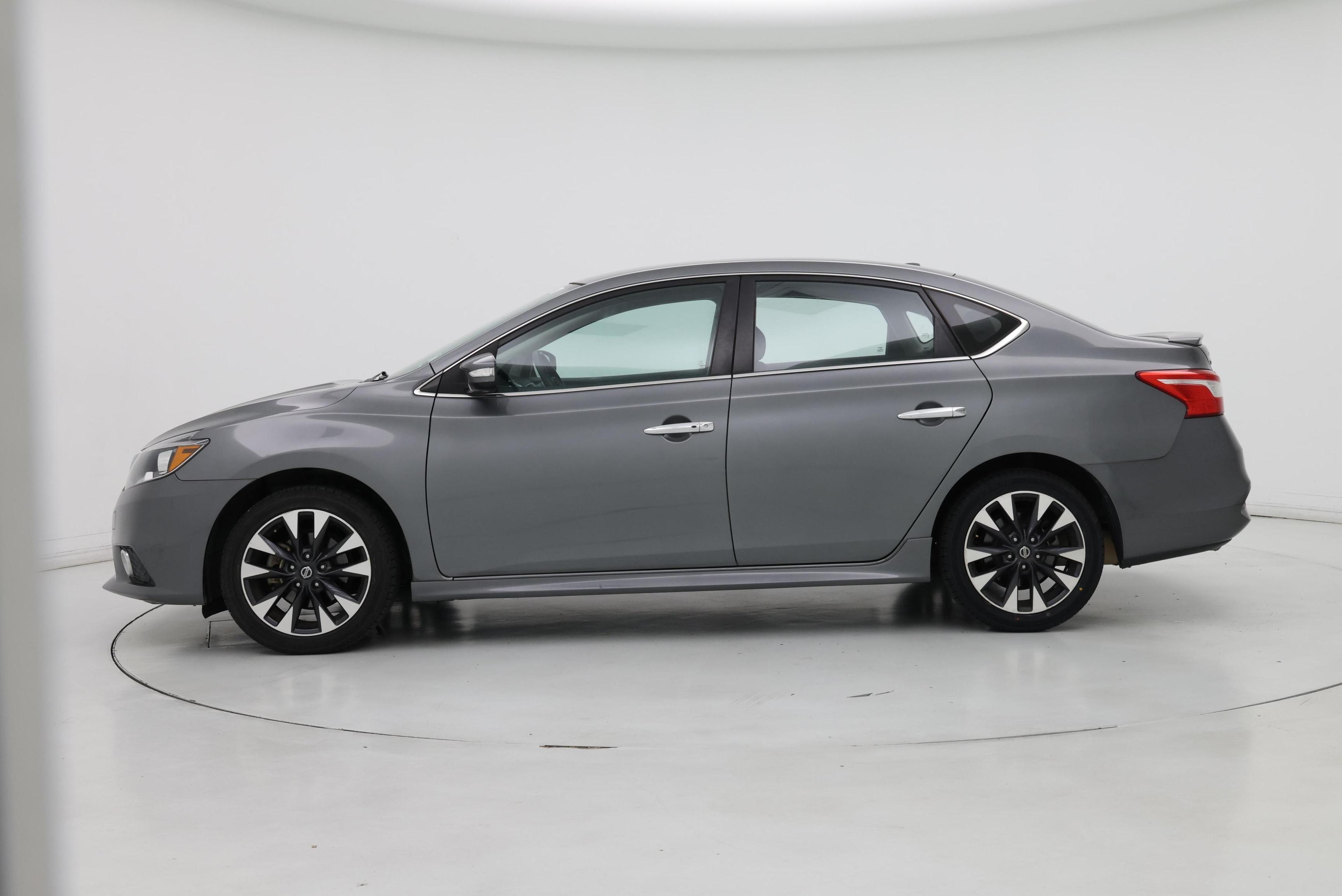 Thumbnail: 2019 Nissan Sentra - 3