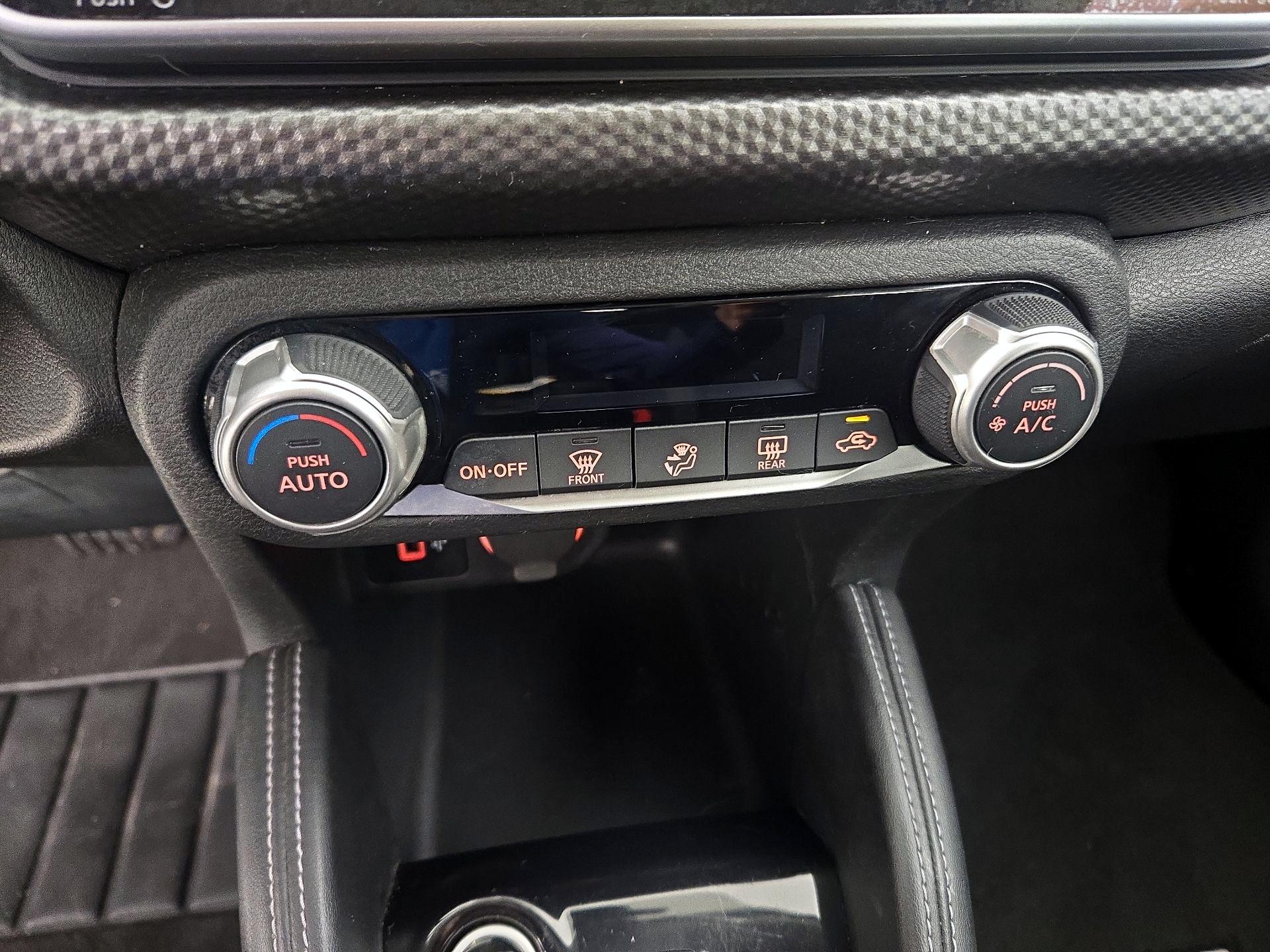 Thumbnail: 2020 Nissan Kicks - 15