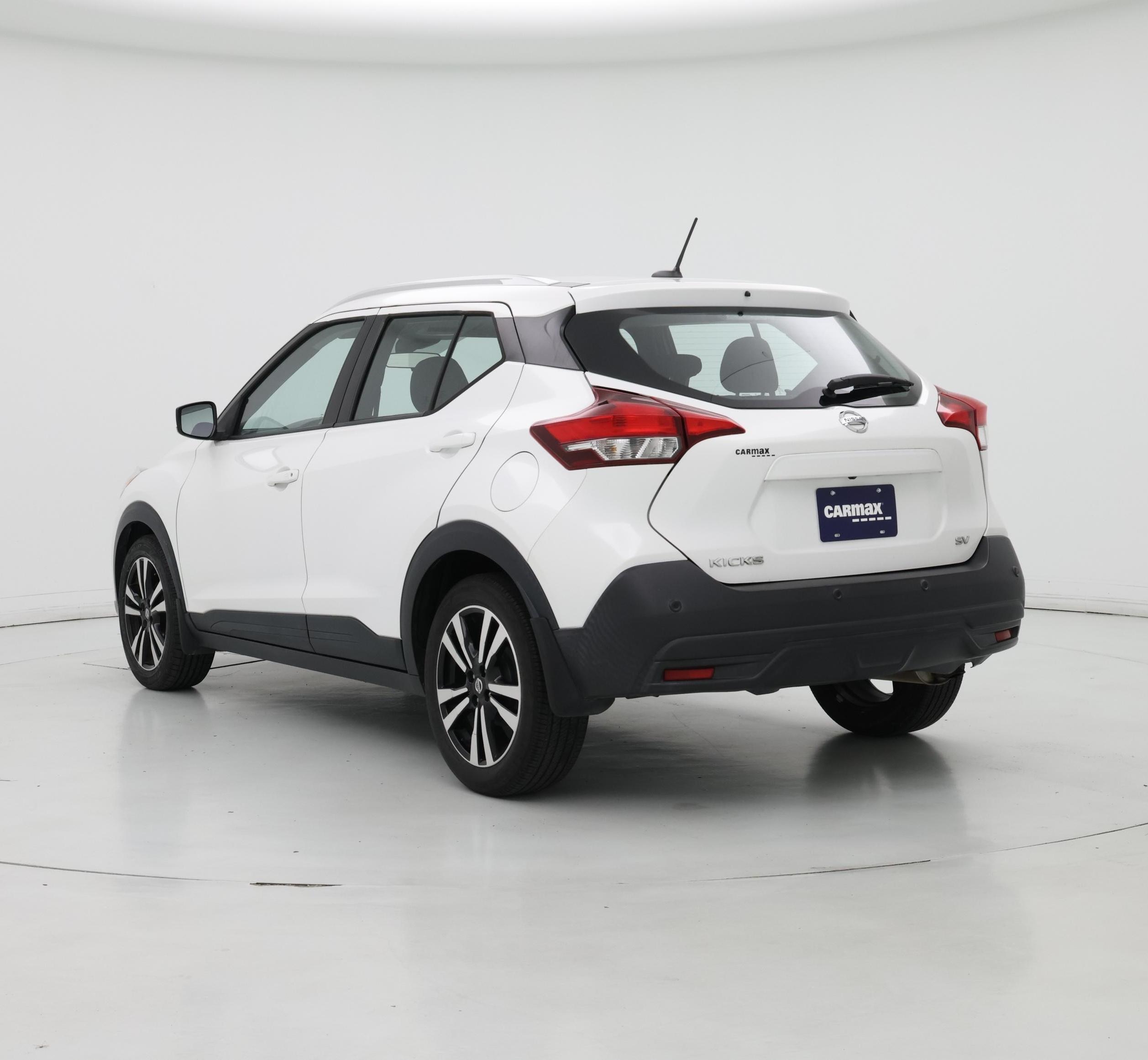 Thumbnail: 2020 Nissan Kicks - 2