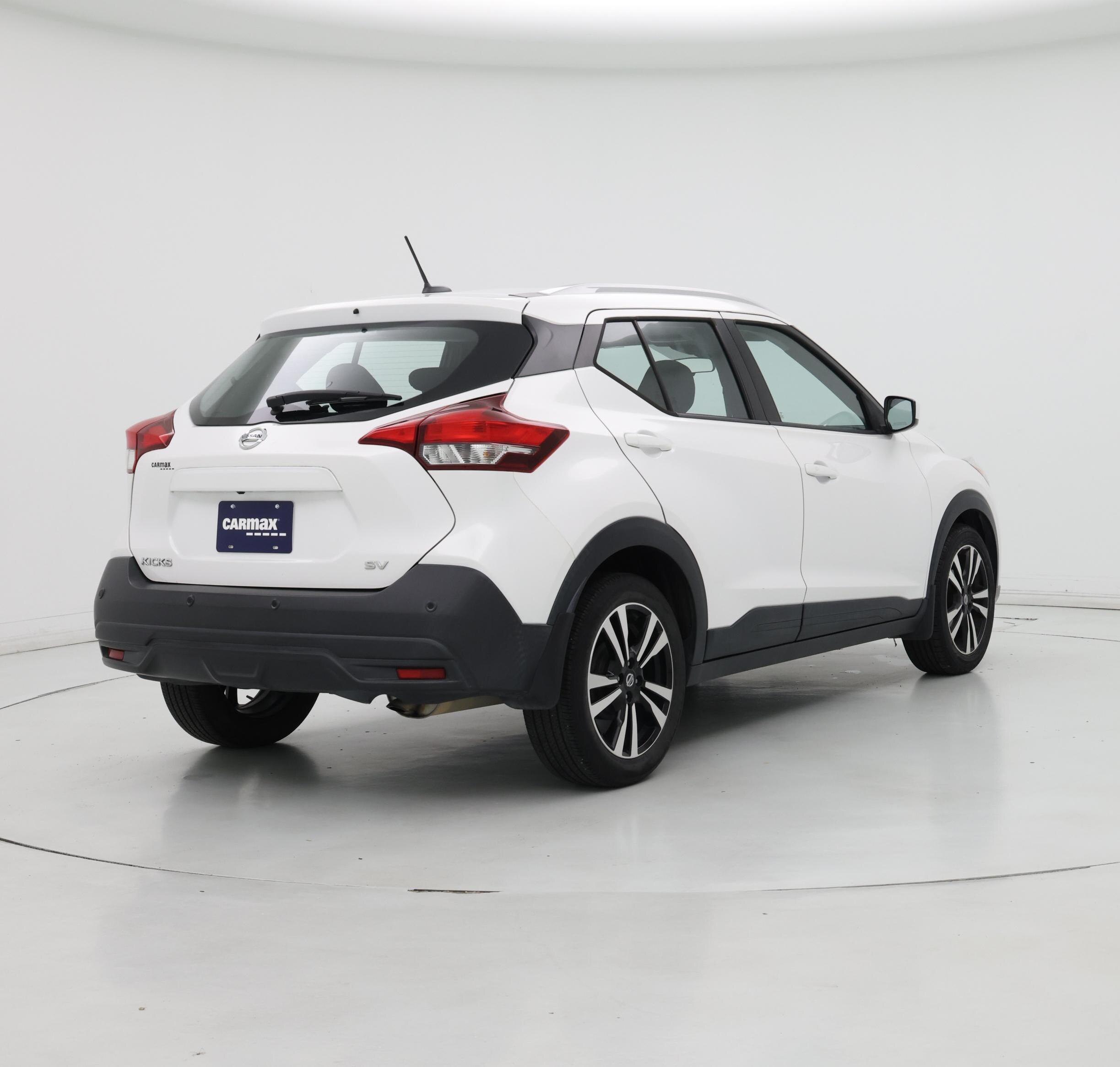 Thumbnail: 2020 Nissan Kicks - 8