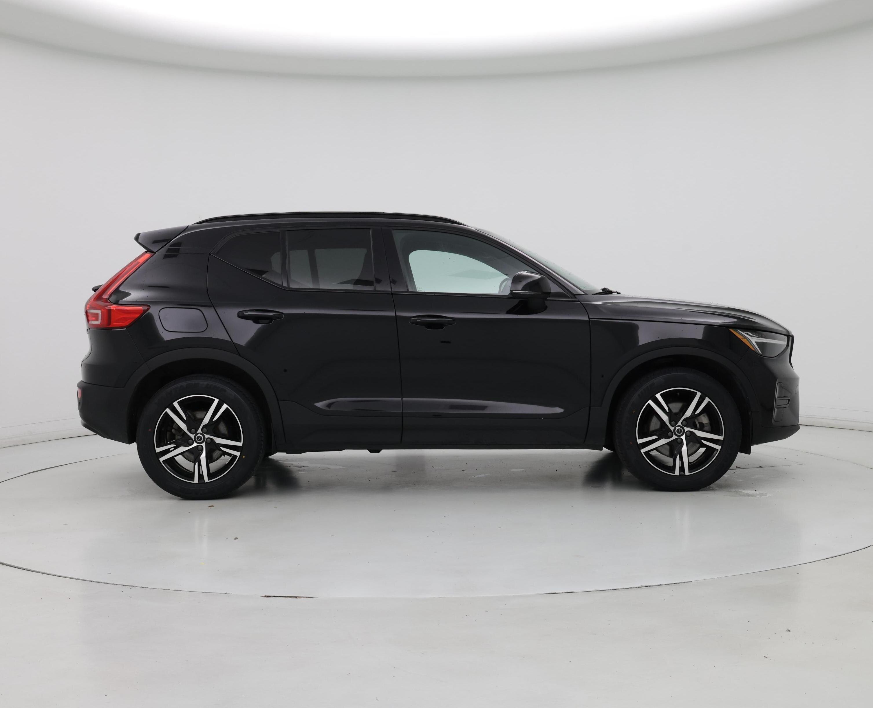 Thumbnail: 2024 Volvo XC40 - 7