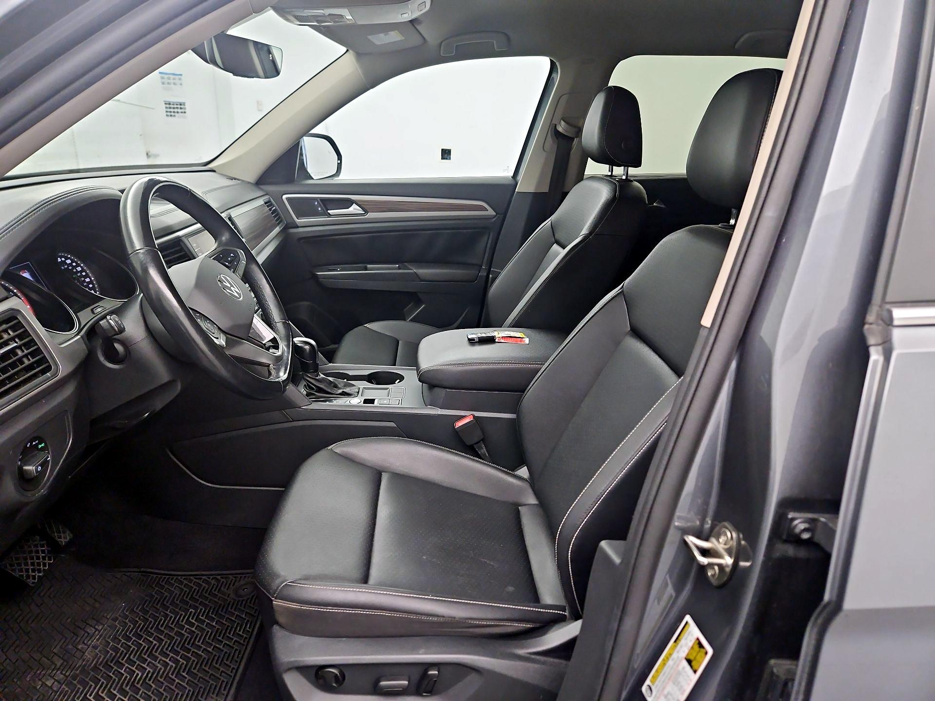 Thumbnail: 2021 Volkswagen Atlas - 11