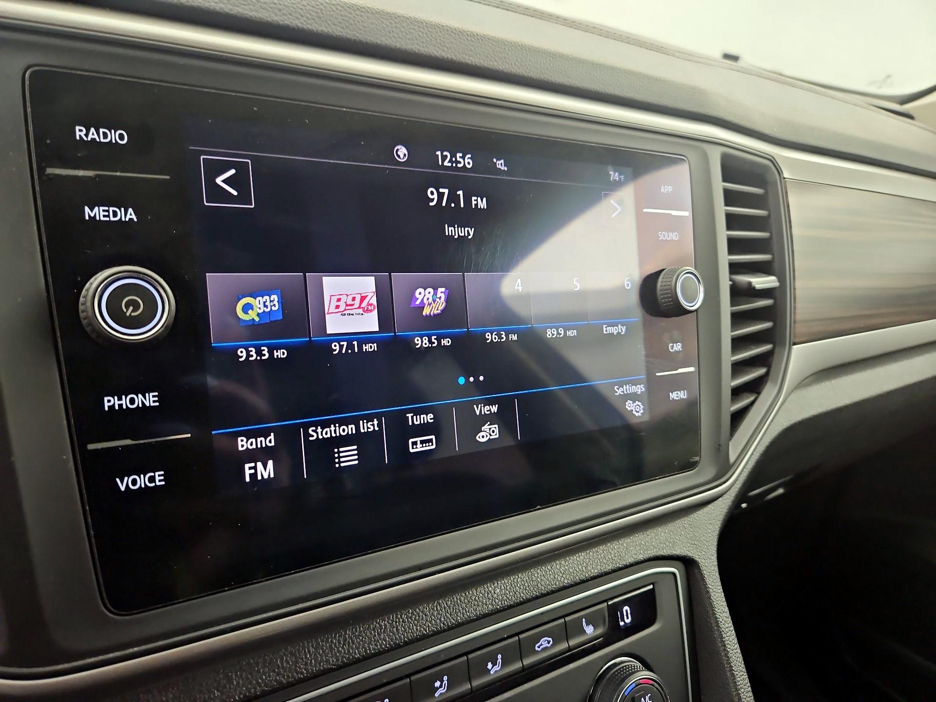 Thumbnail: 2021 Volkswagen Atlas - 14