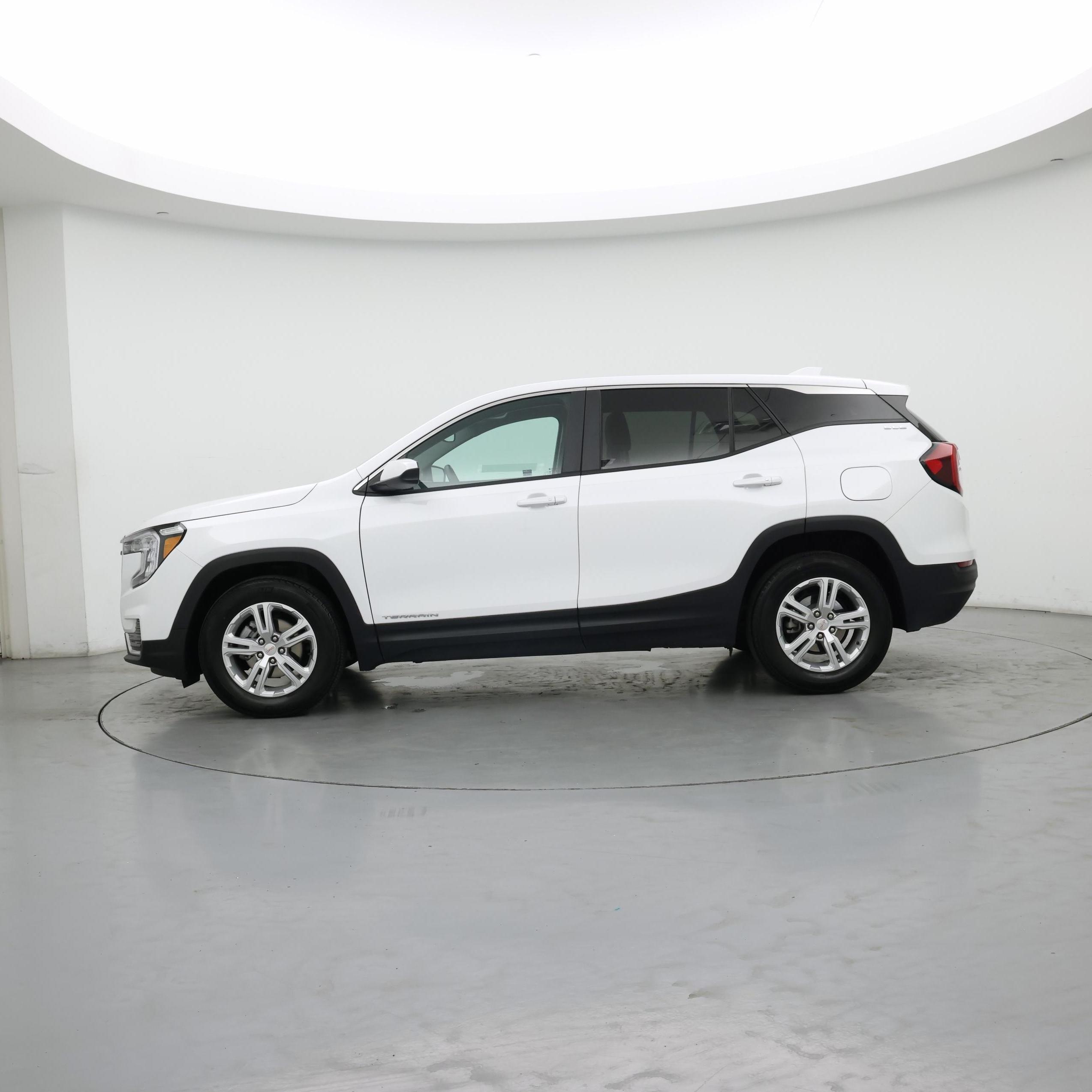 Thumbnail: 2024 GMC Terrain - 3