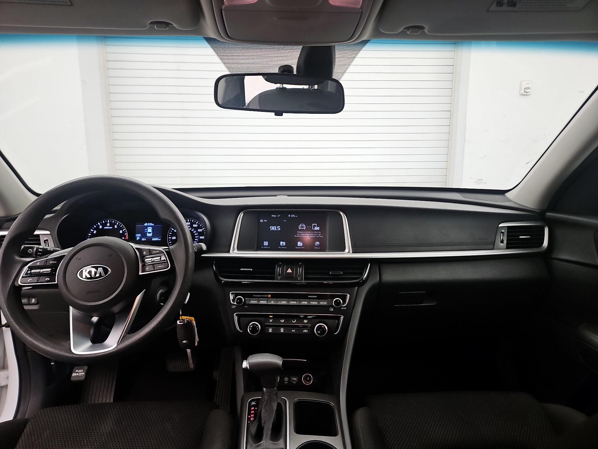 Thumbnail: 2019 Kia Optima - 9