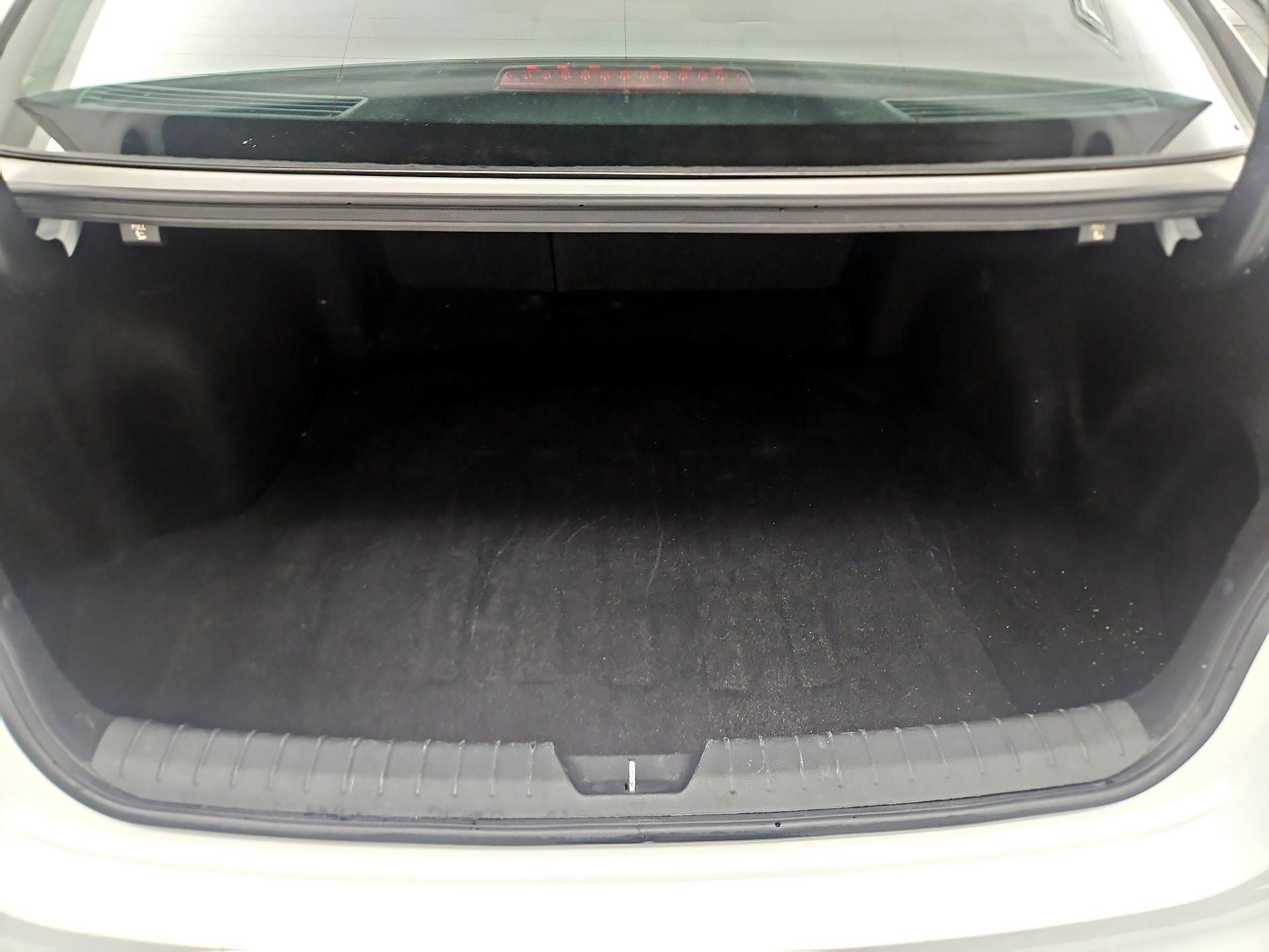 Thumbnail: 2019 Kia Optima - 18