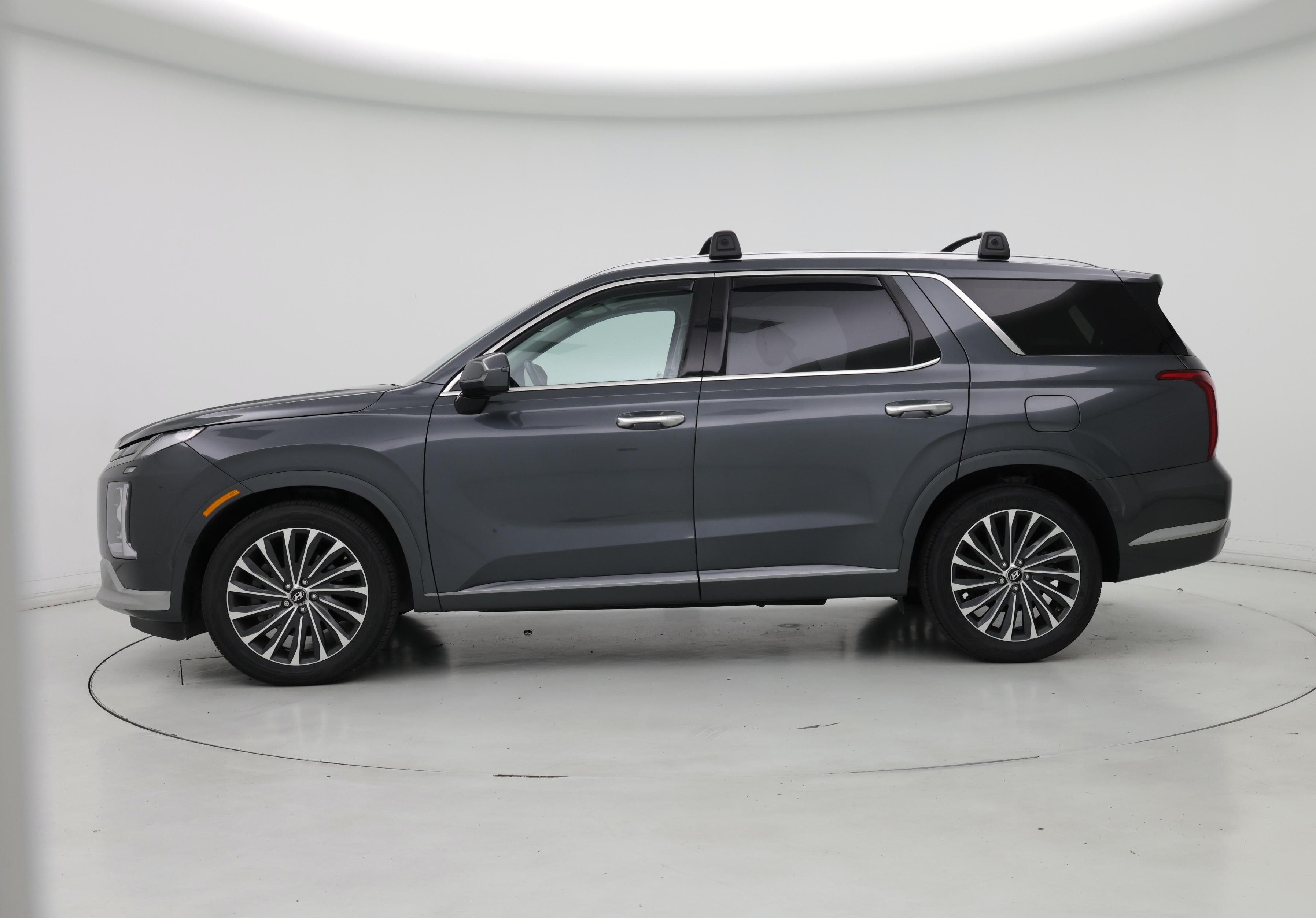 Thumbnail: 2023 Hyundai Palisade - 3