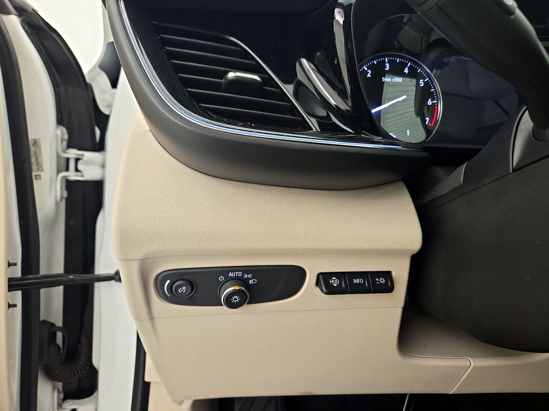 Thumbnail: 2022 Buick Envision - 13